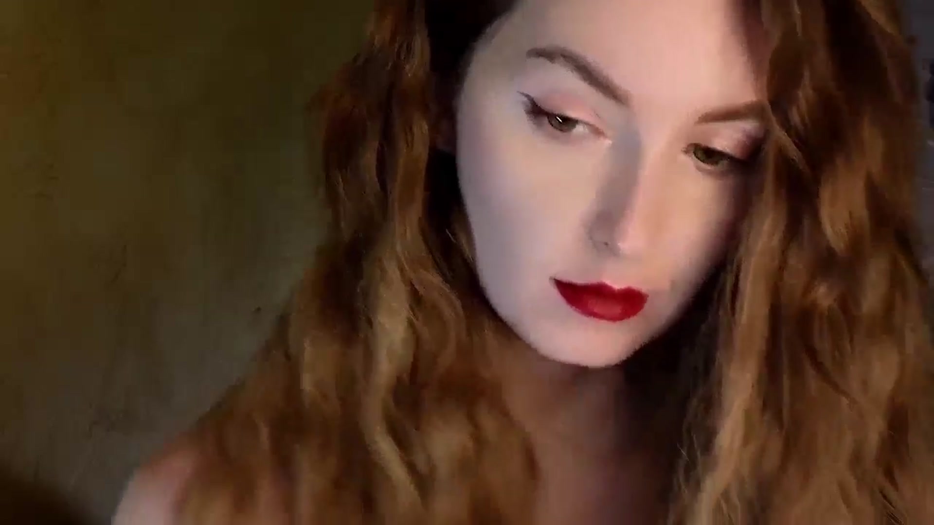 Gallery image thumbnail from Red_Lips_Girl's myfreecams stream on, 08/14/2024, 23:50 image 19 of 20