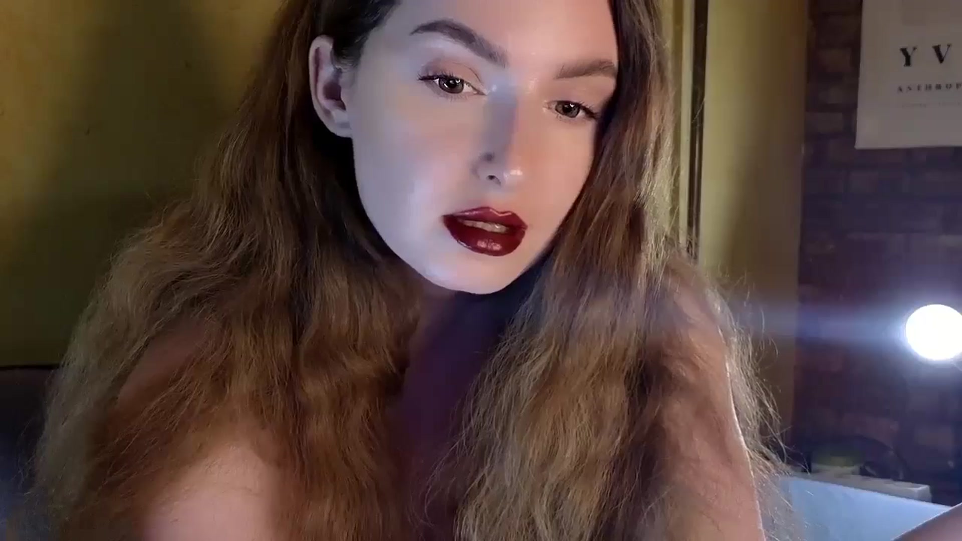 Gallery image thumbnail from Red_Lips_Girl's myfreecams stream on, 08/15/2024, 20:07 image 7 of 20