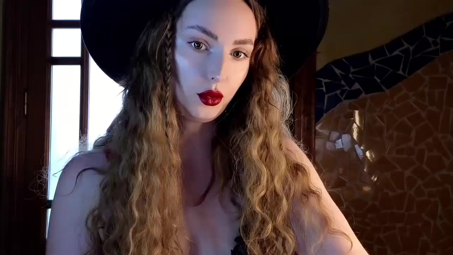 Gallery image thumbnail from Red_Lips_Girl's myfreecams stream on, 08/17/2024, 17:57 image 3 of 20