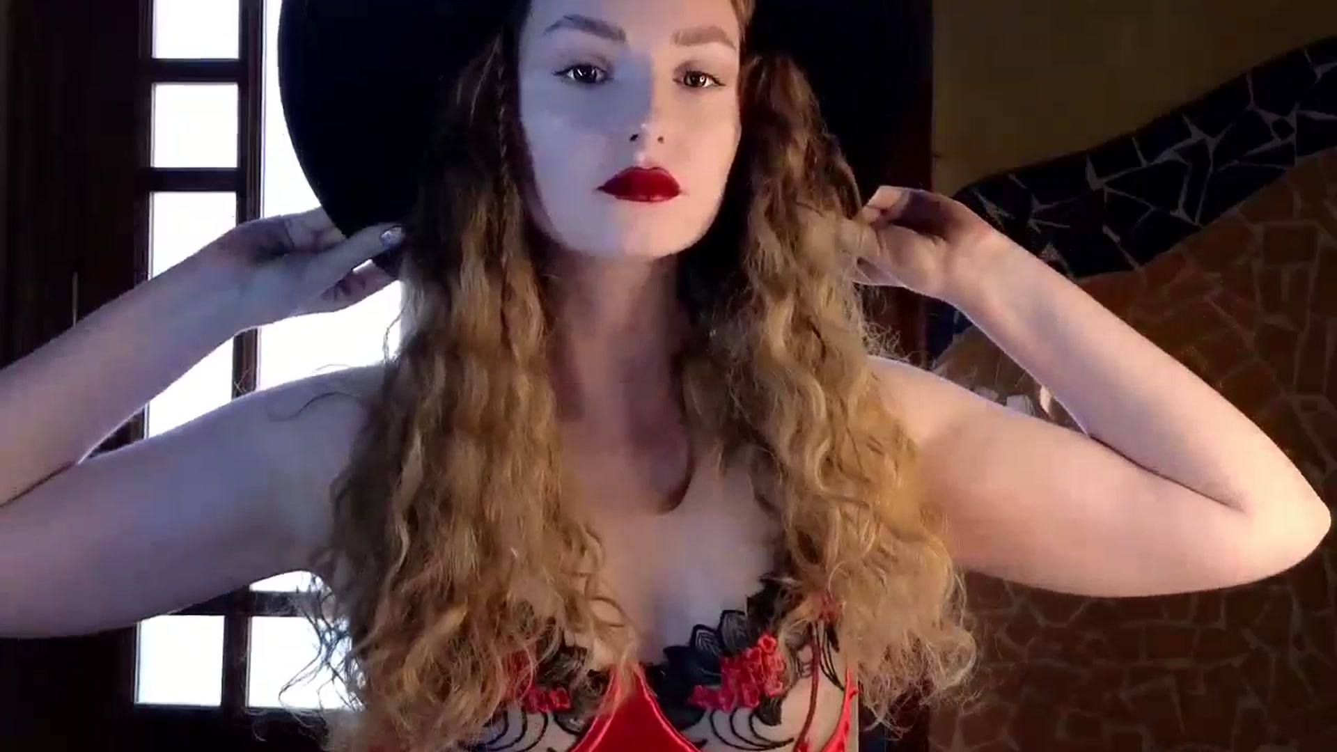 Gallery image thumbnail from Red_Lips_Girl's myfreecams stream on, 08/17/2024, 17:57 image 4 of 20