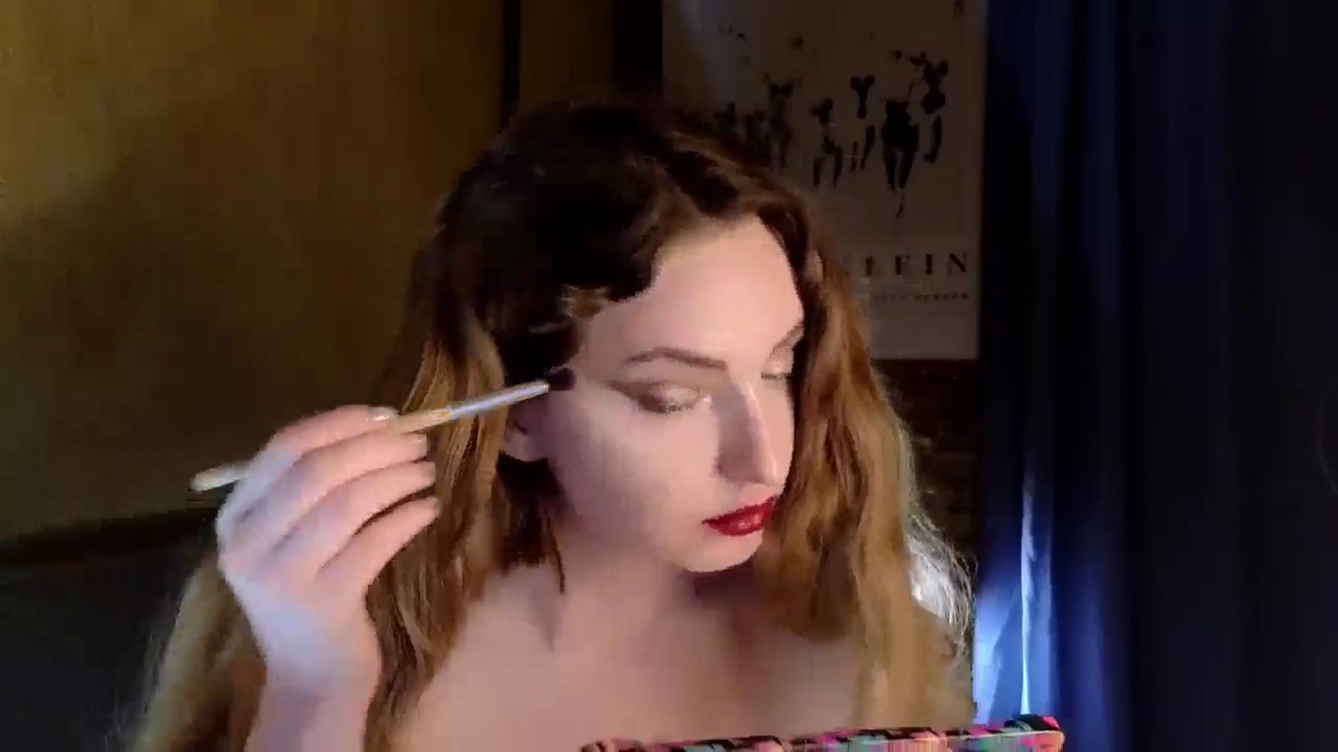 Gallery image thumbnail from Red_Lips_Girl's myfreecams stream on, 08/26/2024, 24:31 image 15 of 20