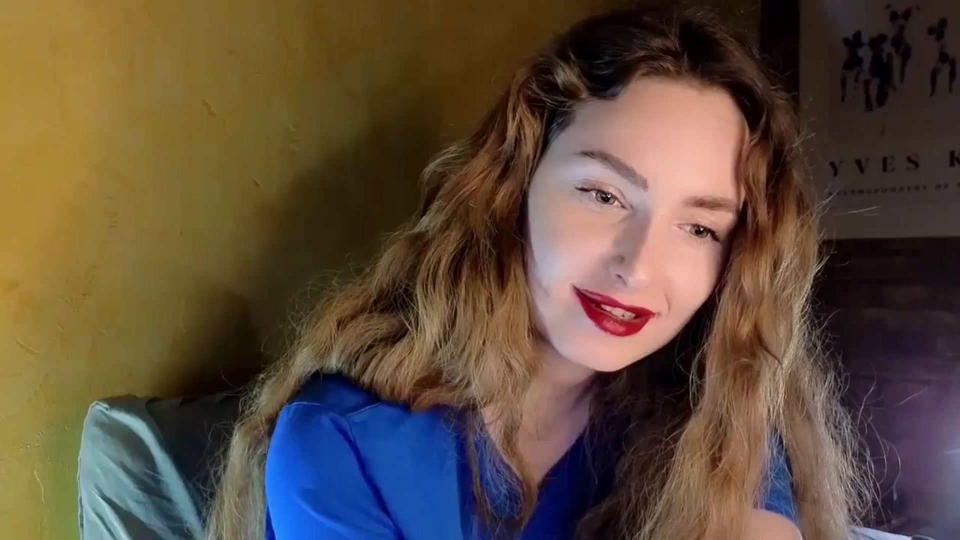 Gallery image thumbnail from Red_Lips_Girl's myfreecams stream on, 08/26/2024, 24:31 image 12 of 20