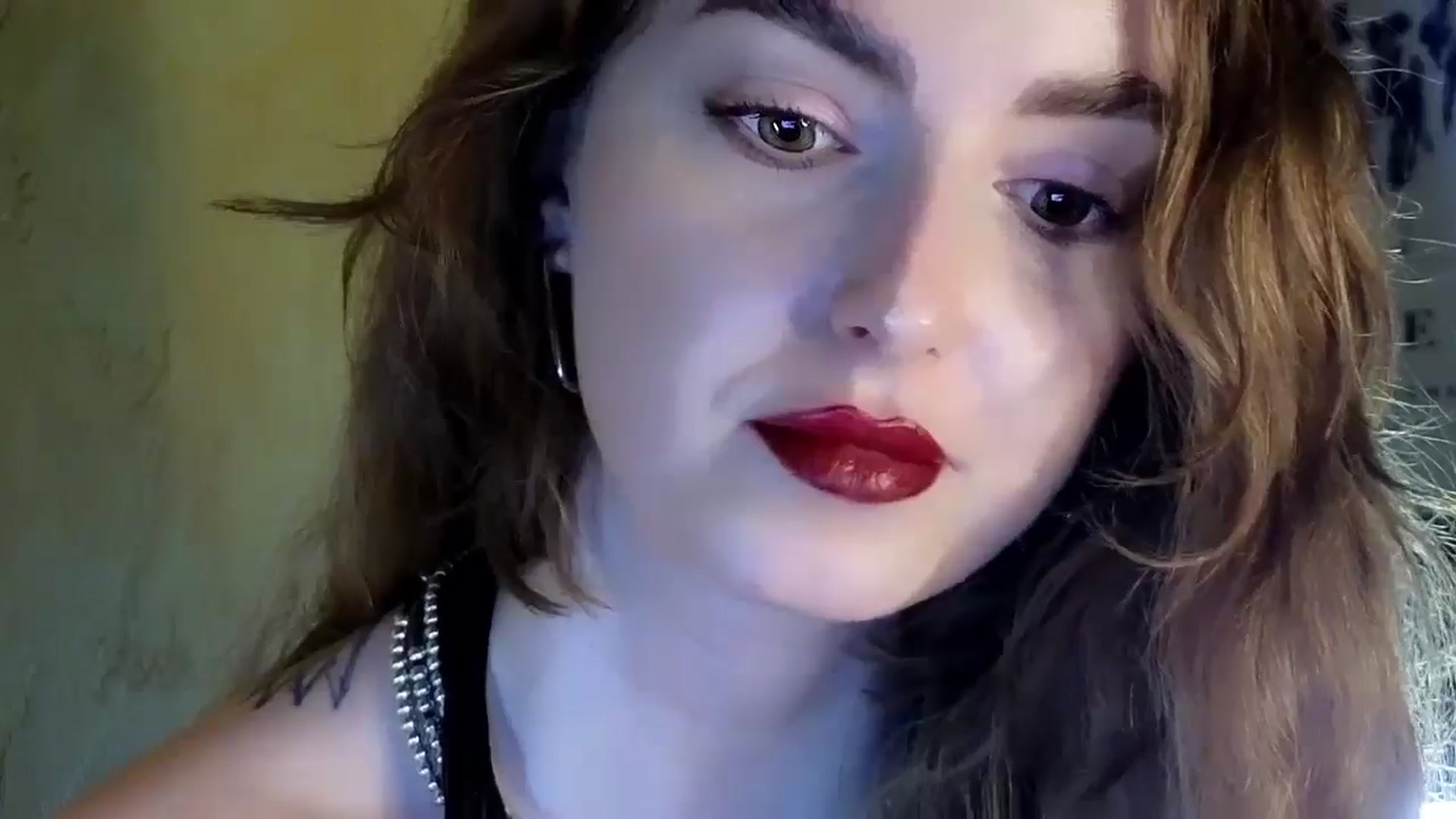 Gallery image thumbnail from Red_Lips_Girl's myfreecams stream on, 08/29/2024, 23:35 image 20 of 20