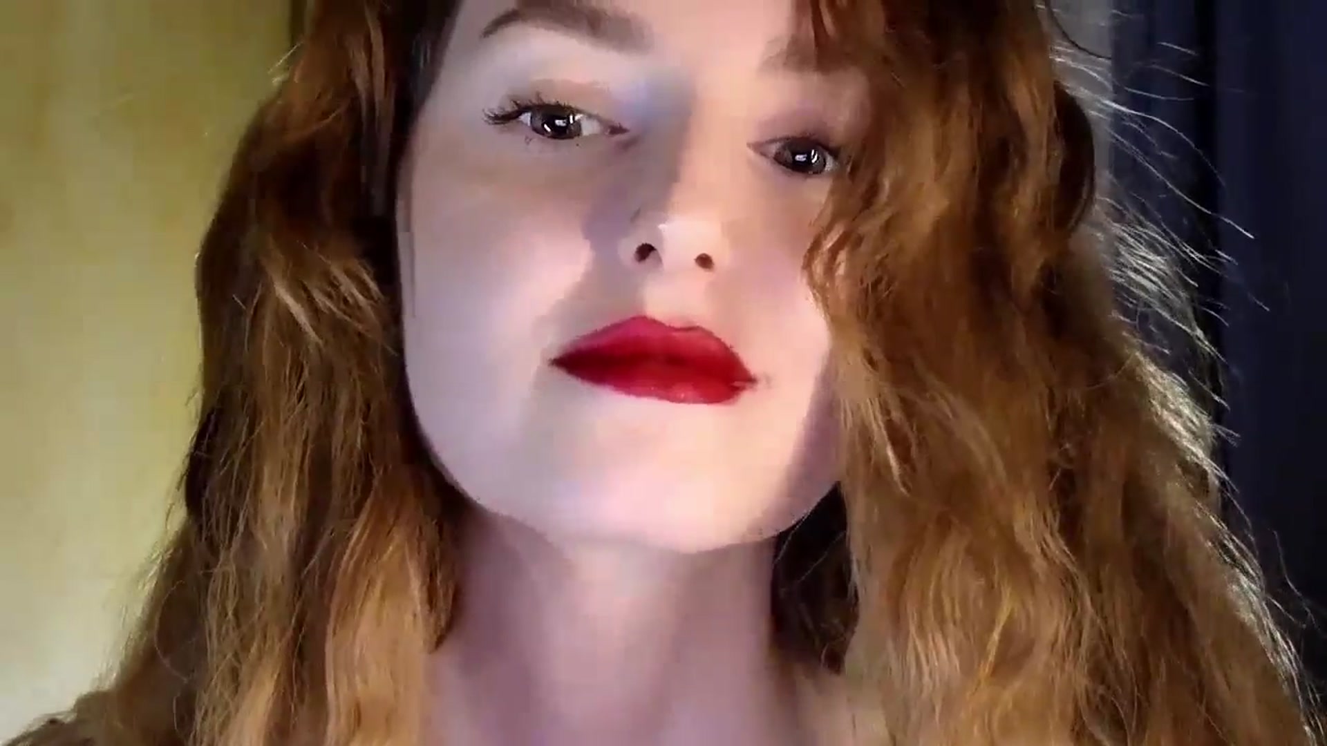 Gallery image thumbnail from Red_Lips_Girl's myfreecams stream on, 09/04/2024, 19:26 image 2 of 20