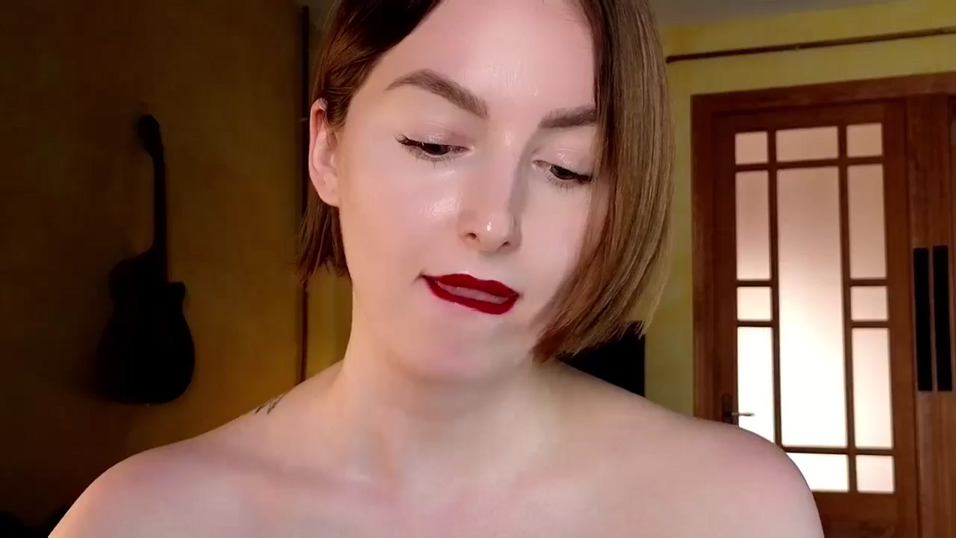 Gallery image thumbnail from Red_Lips_Girl's myfreecams stream on, 09/18/2024, 16:05 image 15 of 20