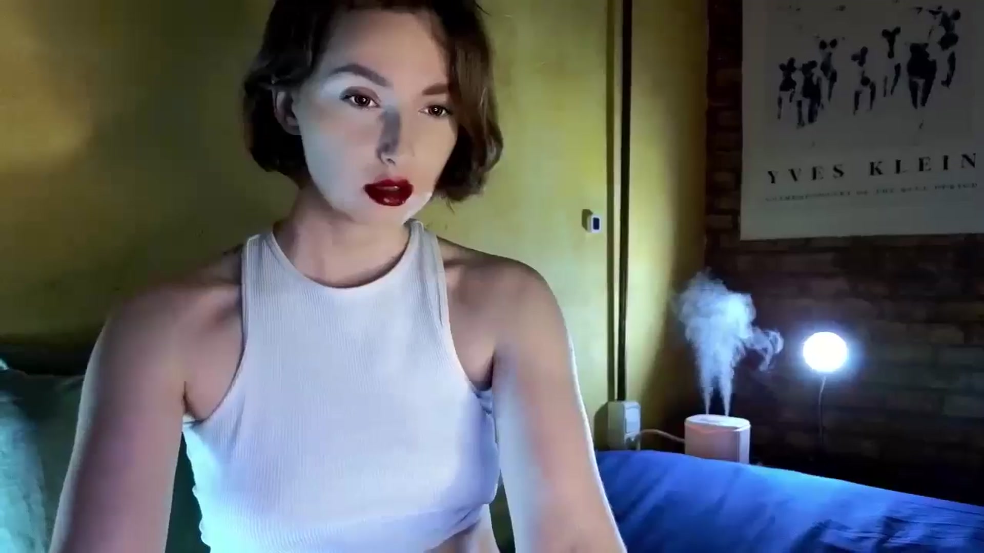 Gallery image thumbnail from Red_Lips_Girl's myfreecams stream on, 09/30/2024, 23:13 image 4 of 20
