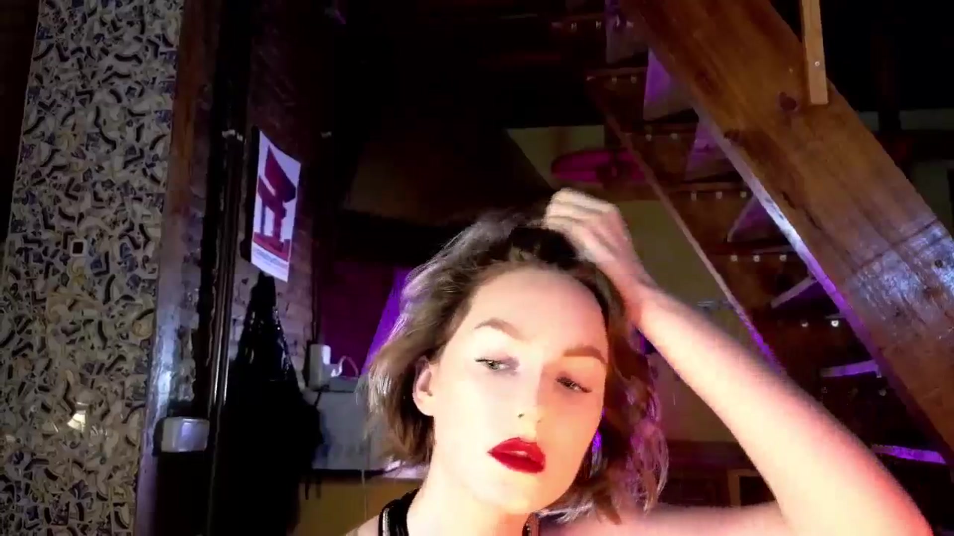 Gallery image thumbnail from Red_Lips_Girl's myfreecams stream on, 10/01/2024, 21:36 image 12 of 20