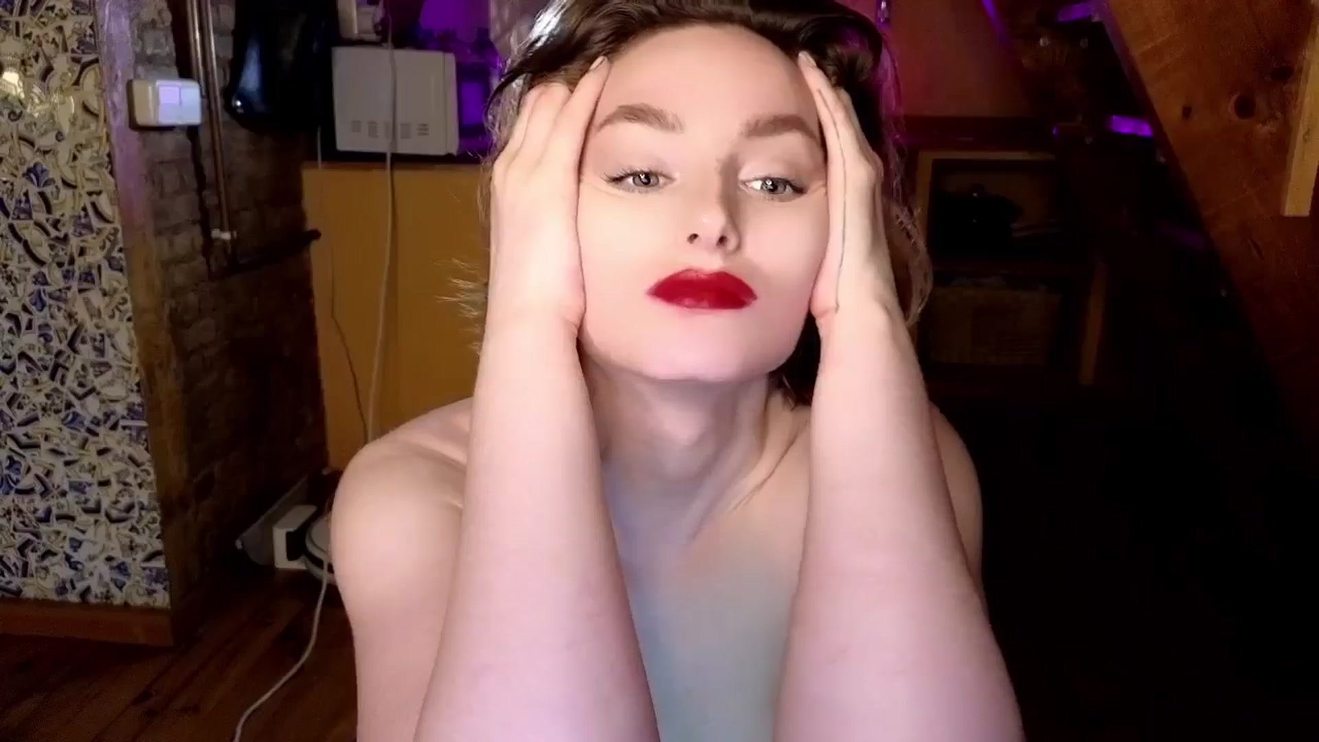 Gallery image thumbnail from Red_Lips_Girl's myfreecams stream on, 10/14/2024, 23:46 image 18 of 20