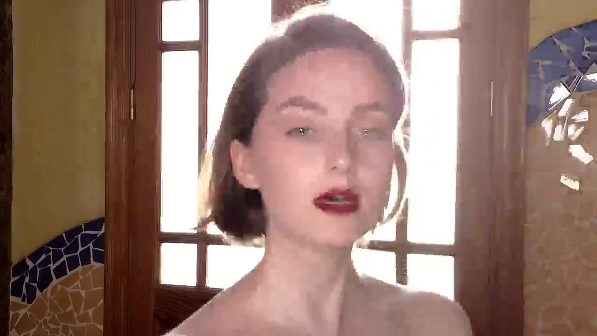 Gallery image thumbnail from Red_Lips_Girl's myfreecams stream on, 10/24/2024, 15:24 image 17 of 20