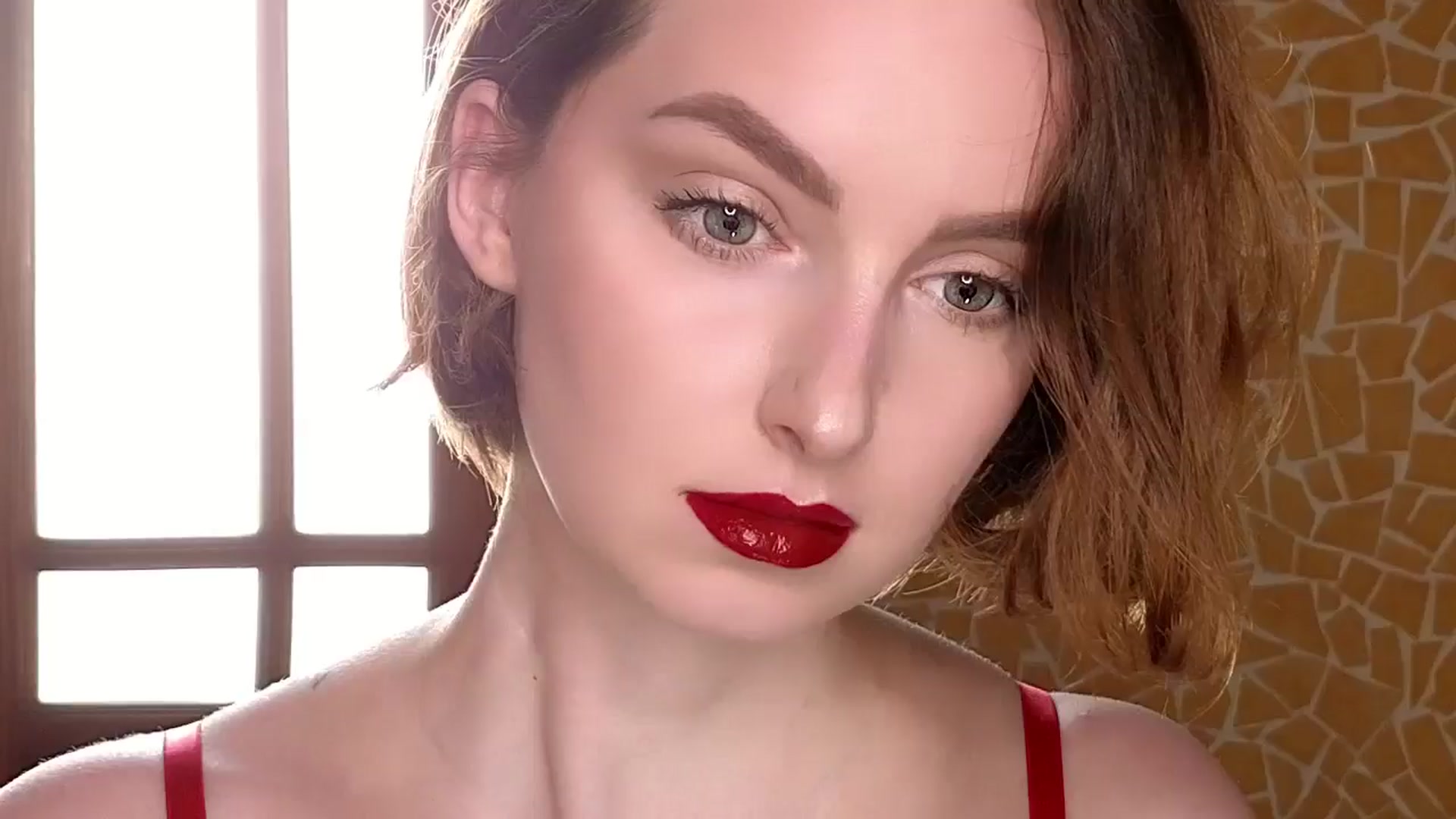Gallery image thumbnail from Red_Lips_Girl's myfreecams stream on, 10/24/2024, 15:24 image 3 of 20