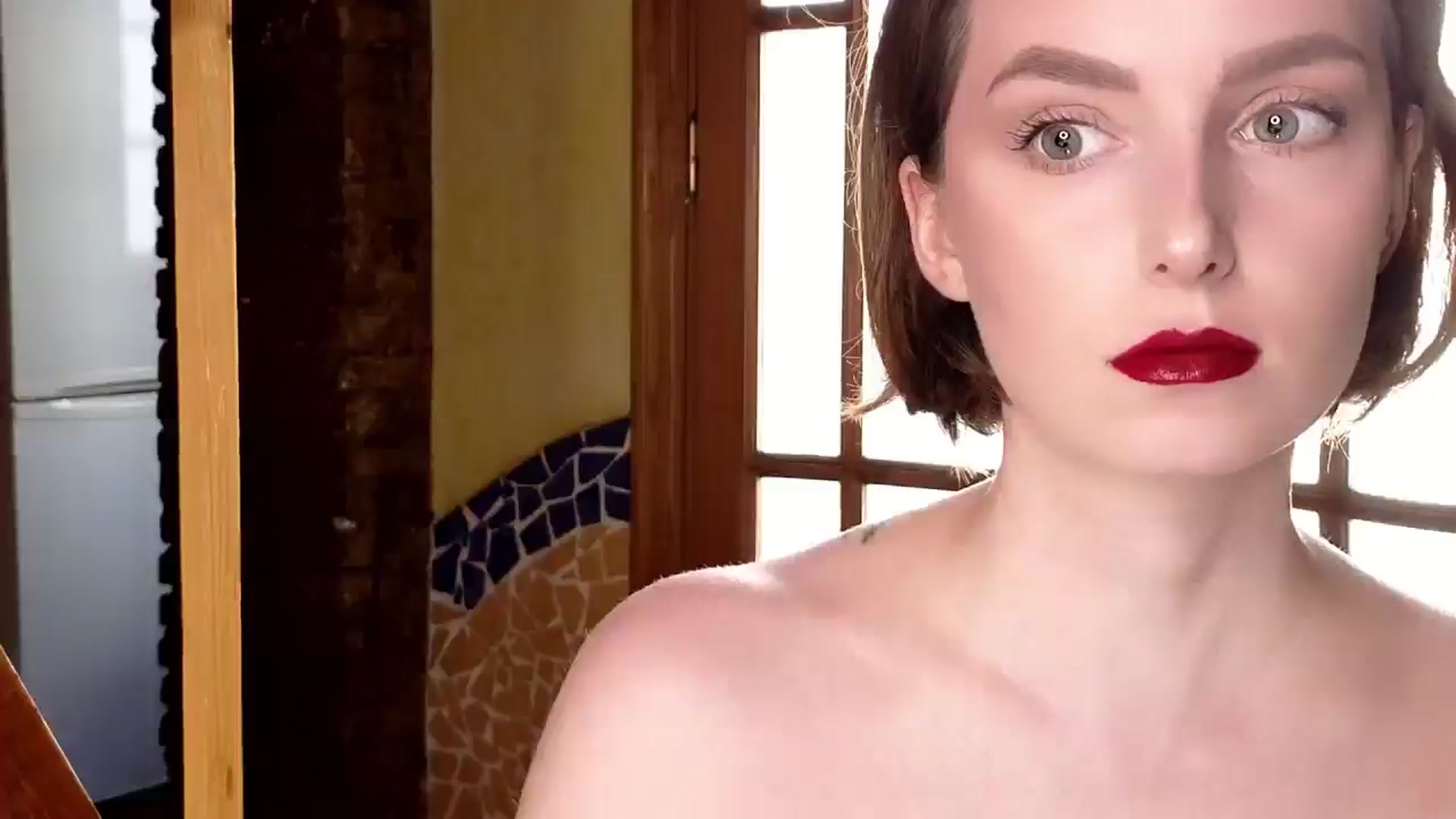 Gallery image thumbnail from Red_Lips_Girl's myfreecams stream on, 10/24/2024, 15:24 image 19 of 20
