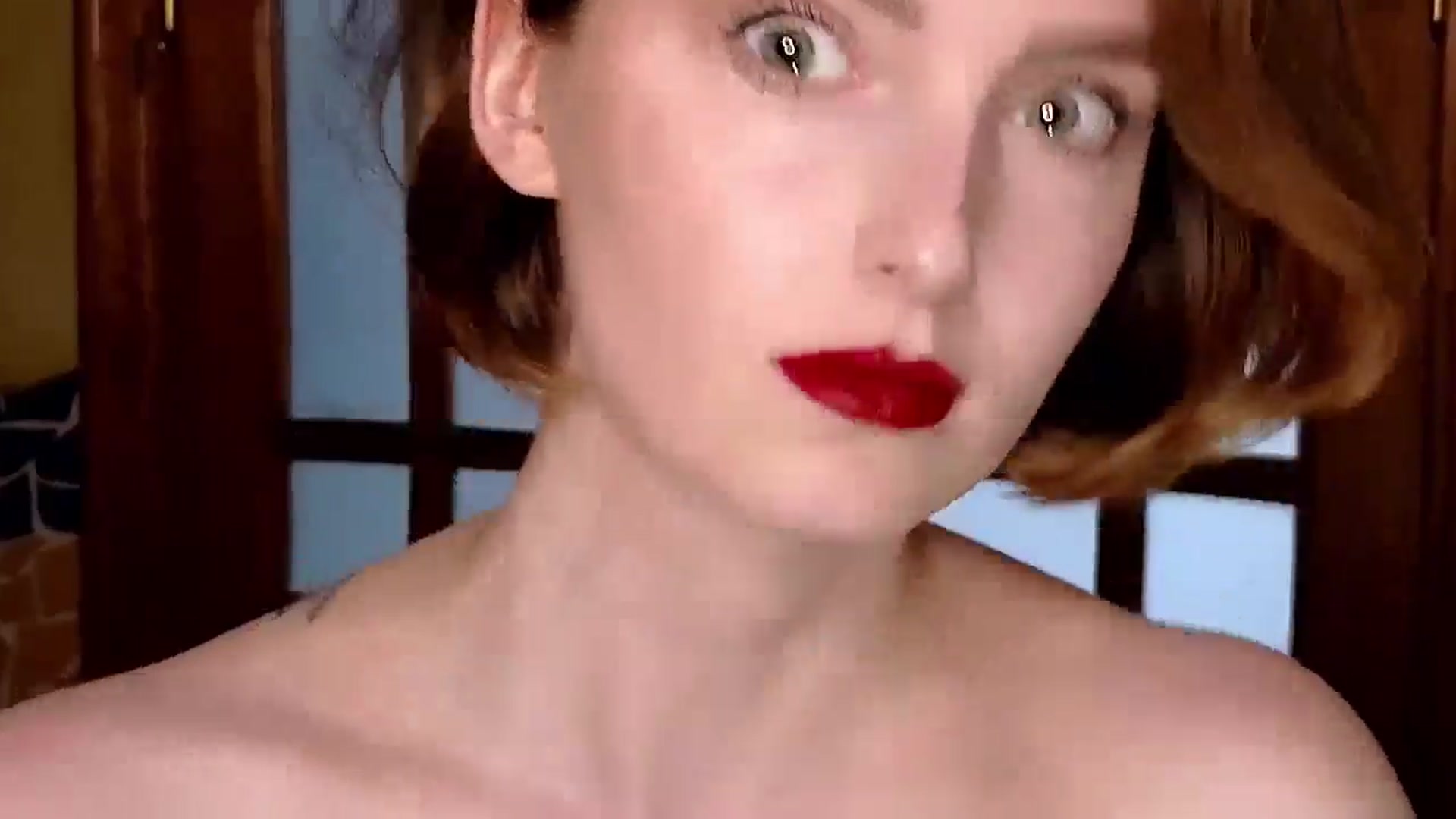 Gallery image thumbnail from Red_Lips_Girl's myfreecams stream on, 10/24/2024, 17:09 image 20 of 20