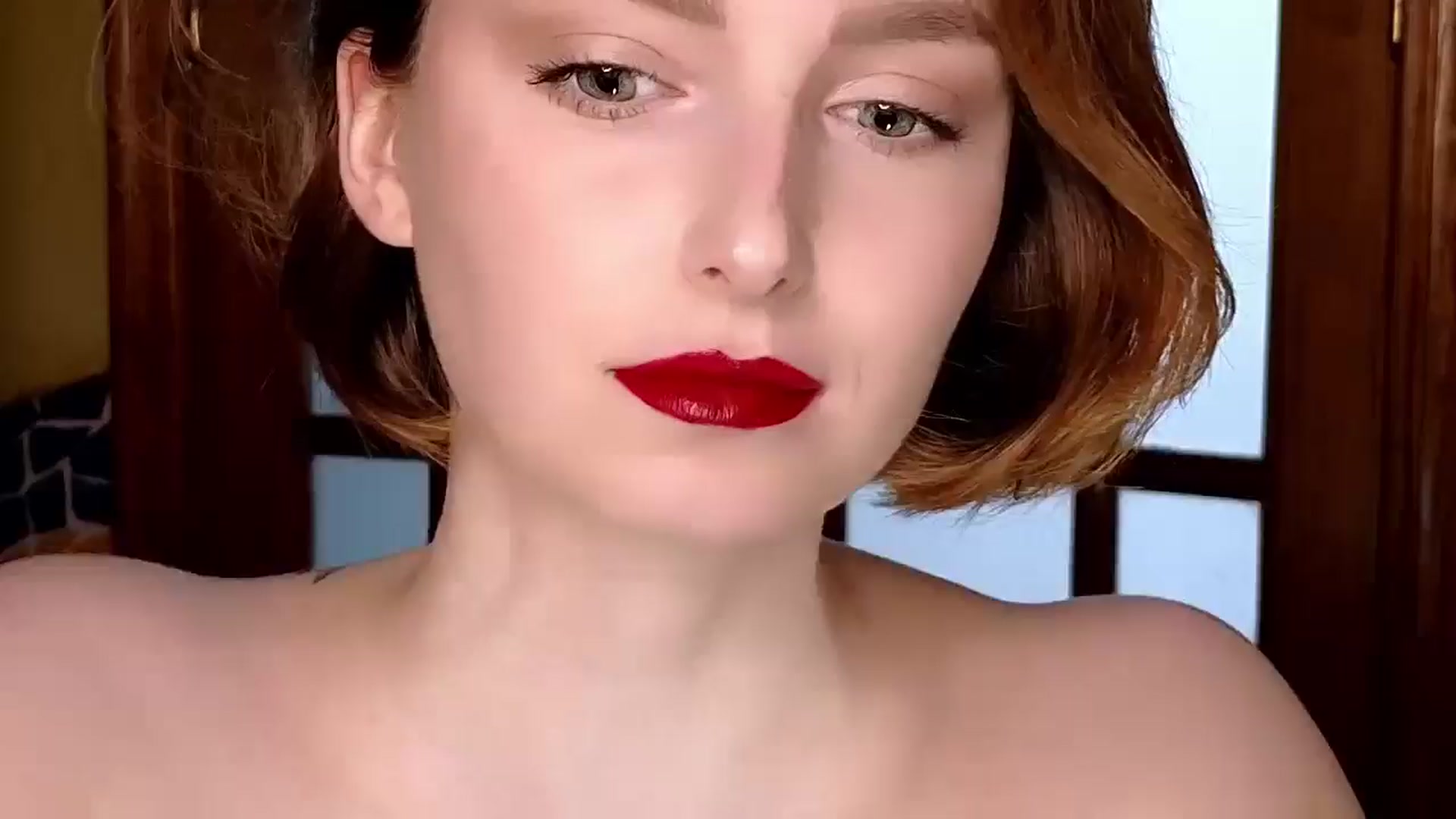 Gallery image thumbnail from Red_Lips_Girl's myfreecams stream on, 10/24/2024, 17:09 image 19 of 20