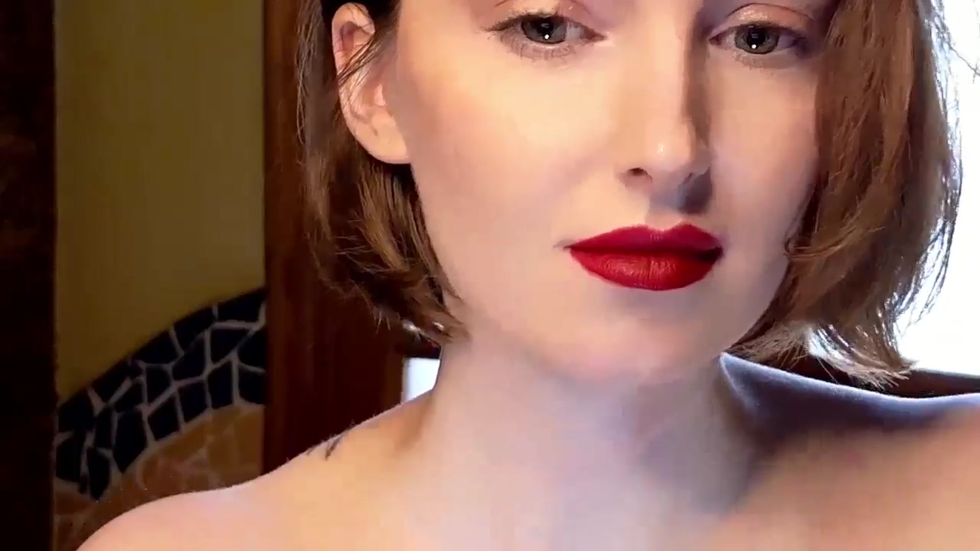 Gallery image thumbnail from Red_Lips_Girl's myfreecams stream on, 11/07/2024, 15:58 image 20 of 20