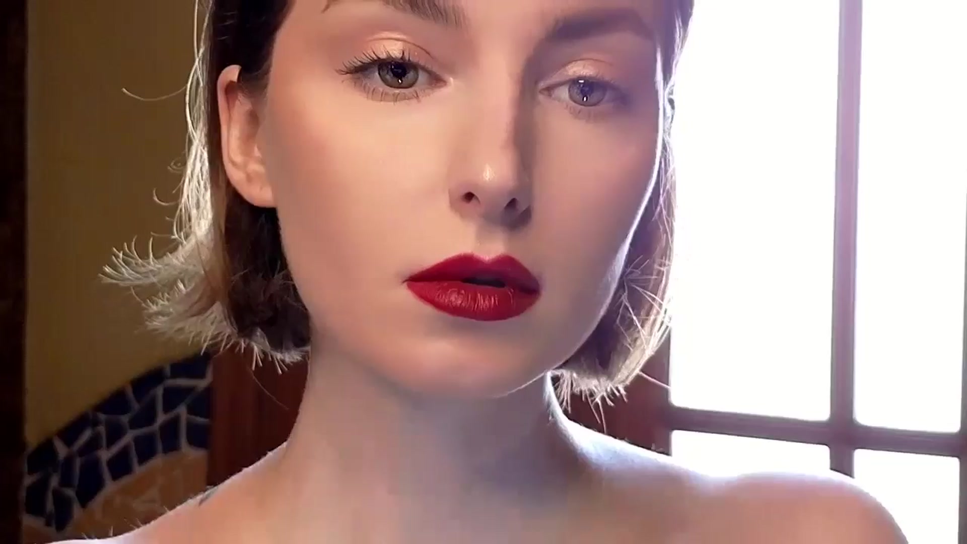 Gallery image thumbnail from Red_Lips_Girl's myfreecams stream on, 11/07/2024, 15:58 image 2 of 20