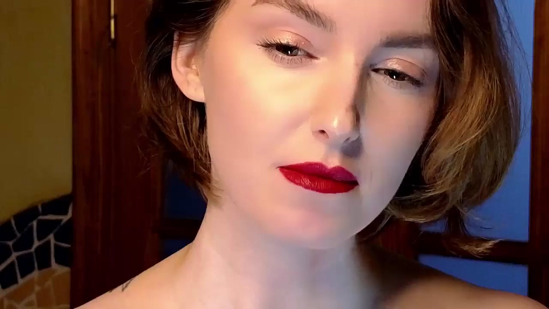 Gallery image thumbnail from Red_Lips_Girl's myfreecams stream on, 11/07/2024, 17:09 image 20 of 20