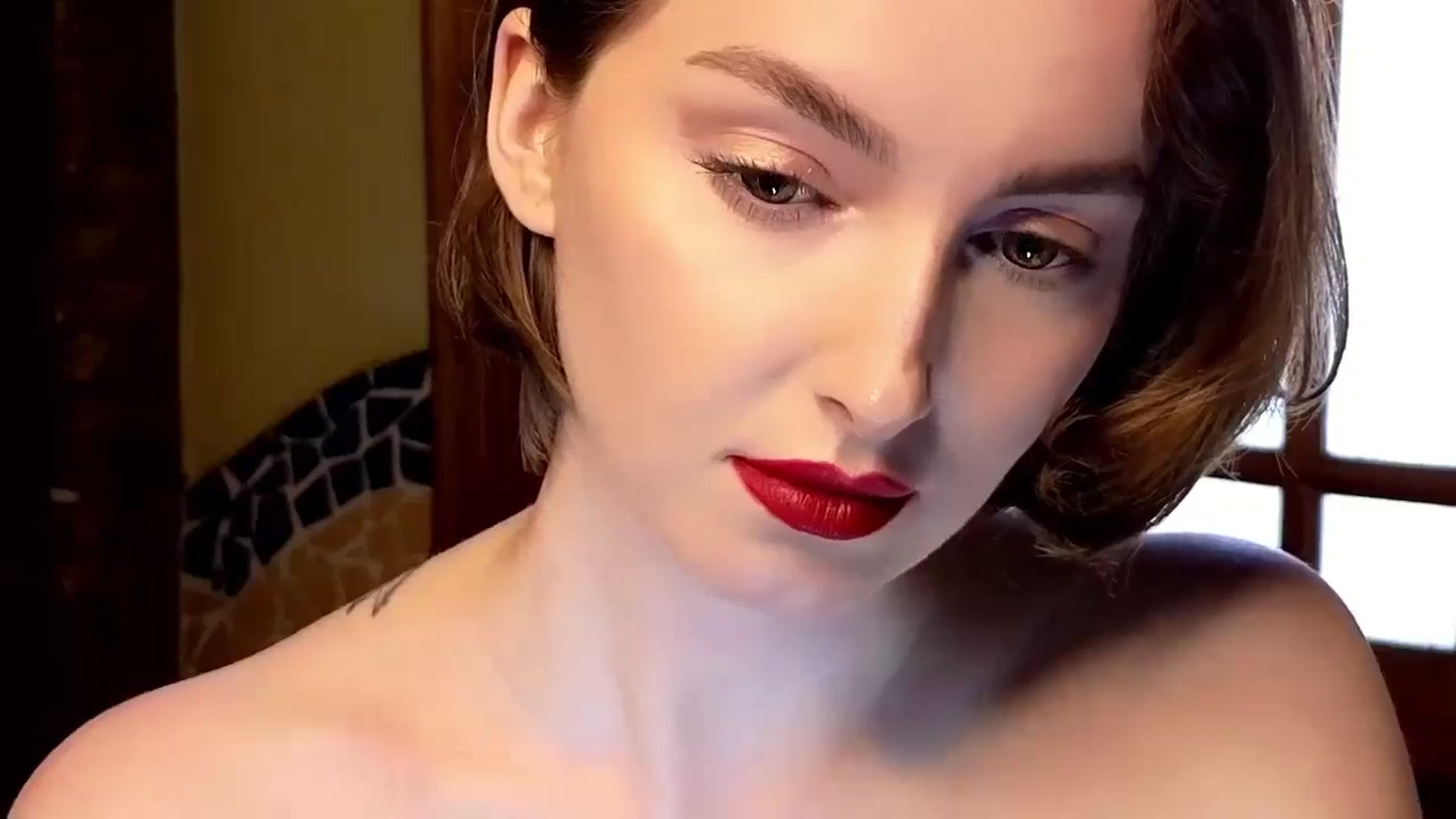 Gallery image thumbnail from Red_Lips_Girl's myfreecams stream on, 11/07/2024, 17:09 image 9 of 20