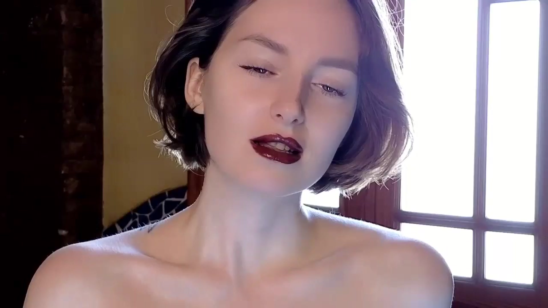 Gallery image thumbnail from Red_Lips_Girl's myfreecams stream on, 11/25/2024, 13:37 image 7 of 20