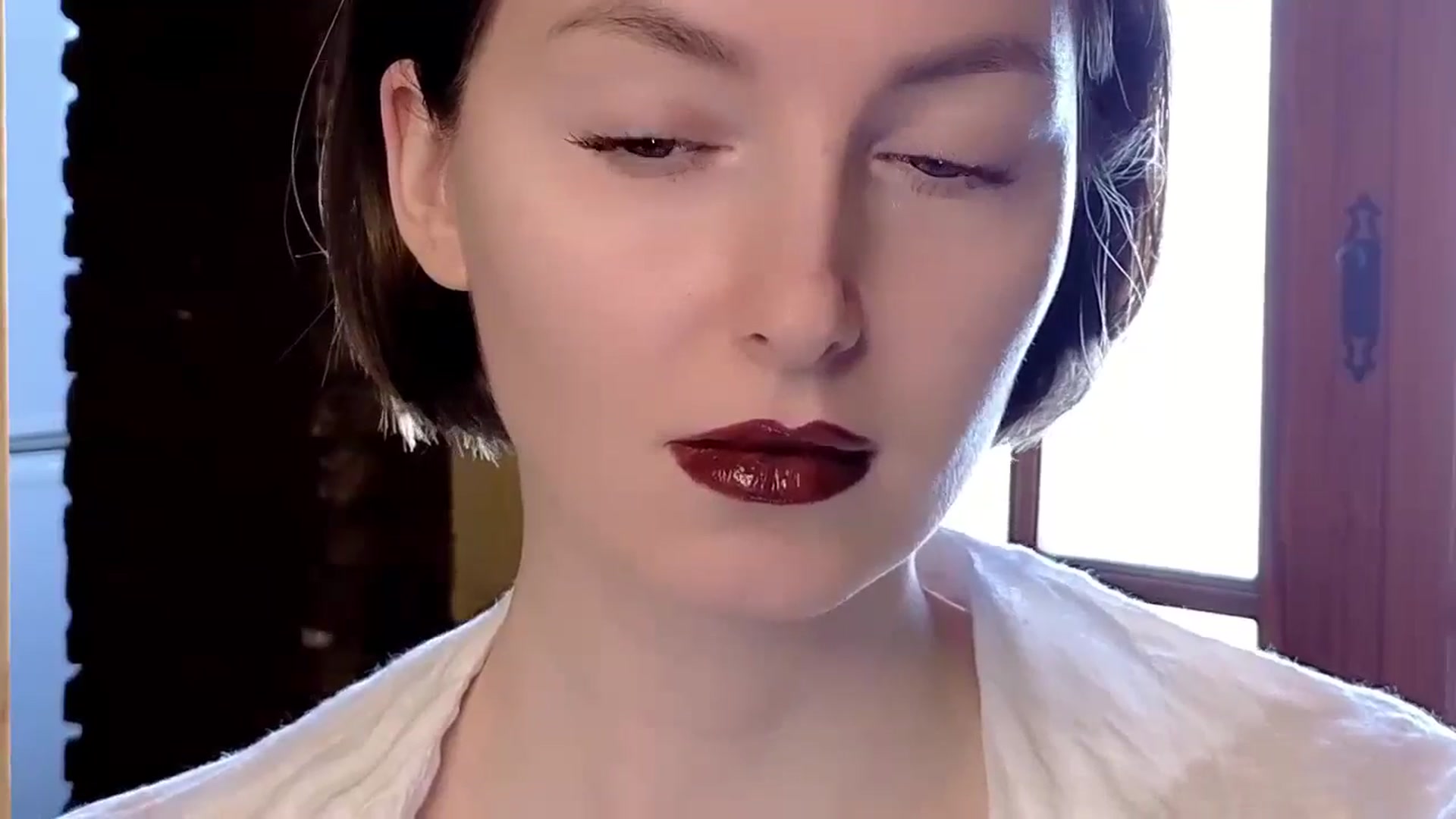 Gallery image thumbnail from Red_Lips_Girl's myfreecams stream on, 11/25/2024, 13:37 image 18 of 20