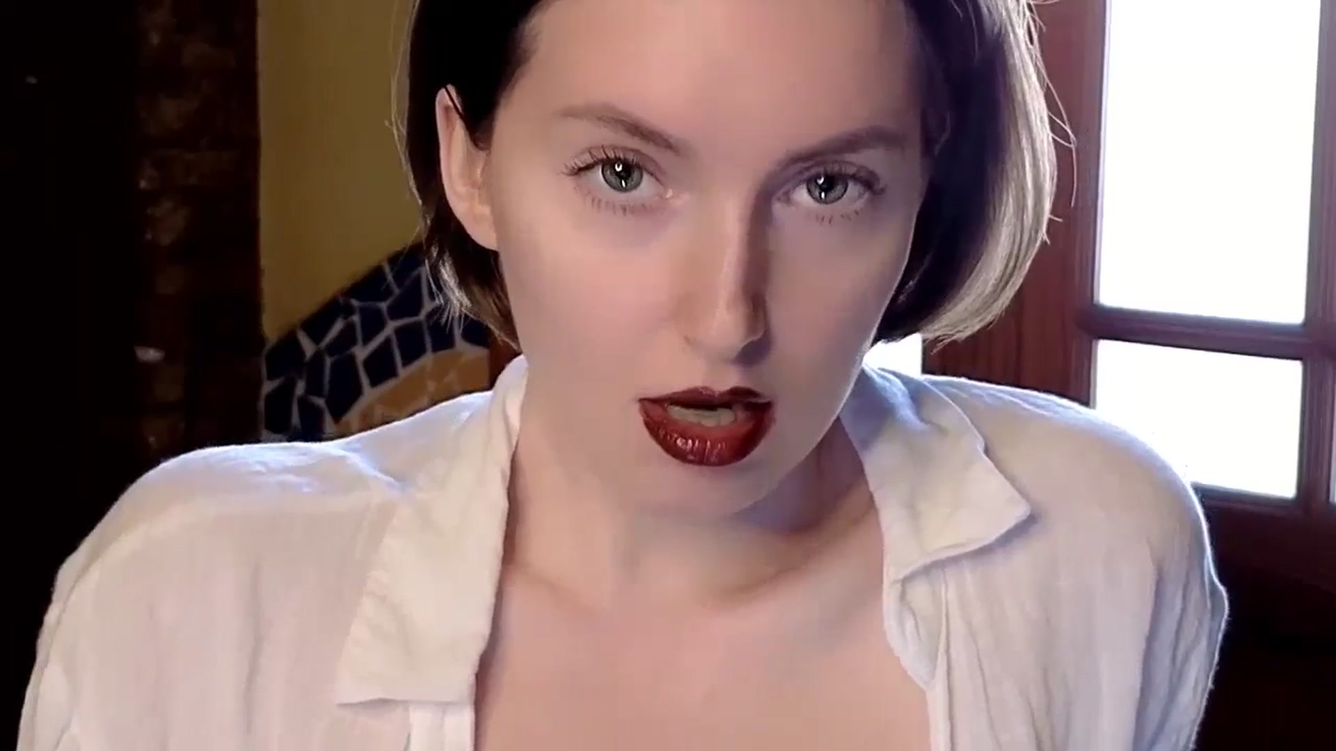 Gallery image thumbnail from Red_Lips_Girl's myfreecams stream on, 11/25/2024, 15:08 image 14 of 20