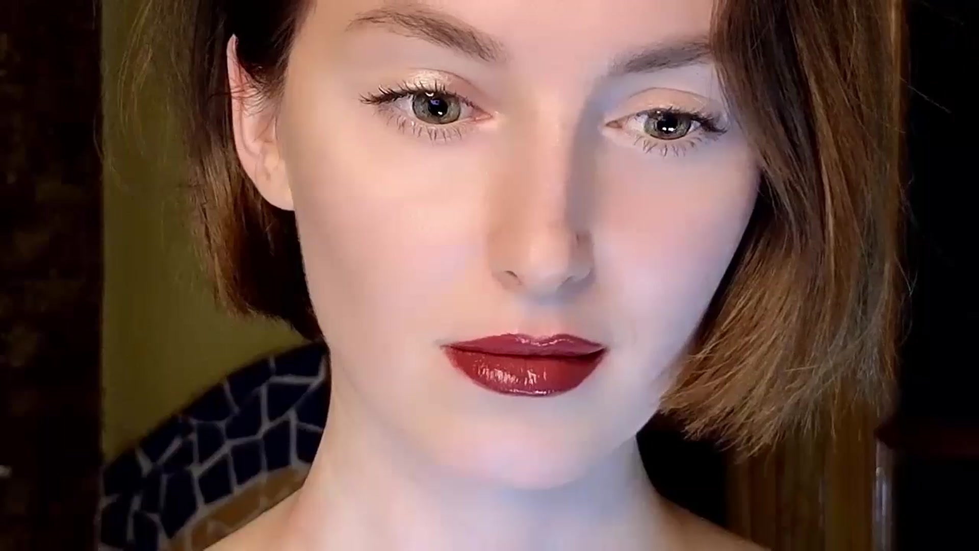 Gallery image thumbnail from Red_Lips_Girl's myfreecams stream on, 11/26/2024, 20:55 image 20 of 20
