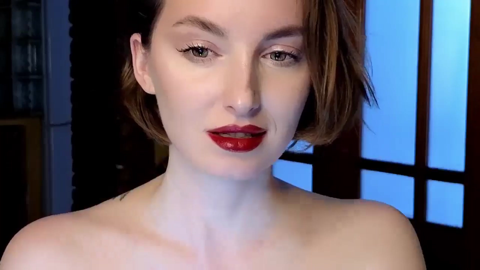 Gallery image thumbnail from Red_Lips_Girl's myfreecams stream on, 12/02/2024, 16:59 image 10 of 20