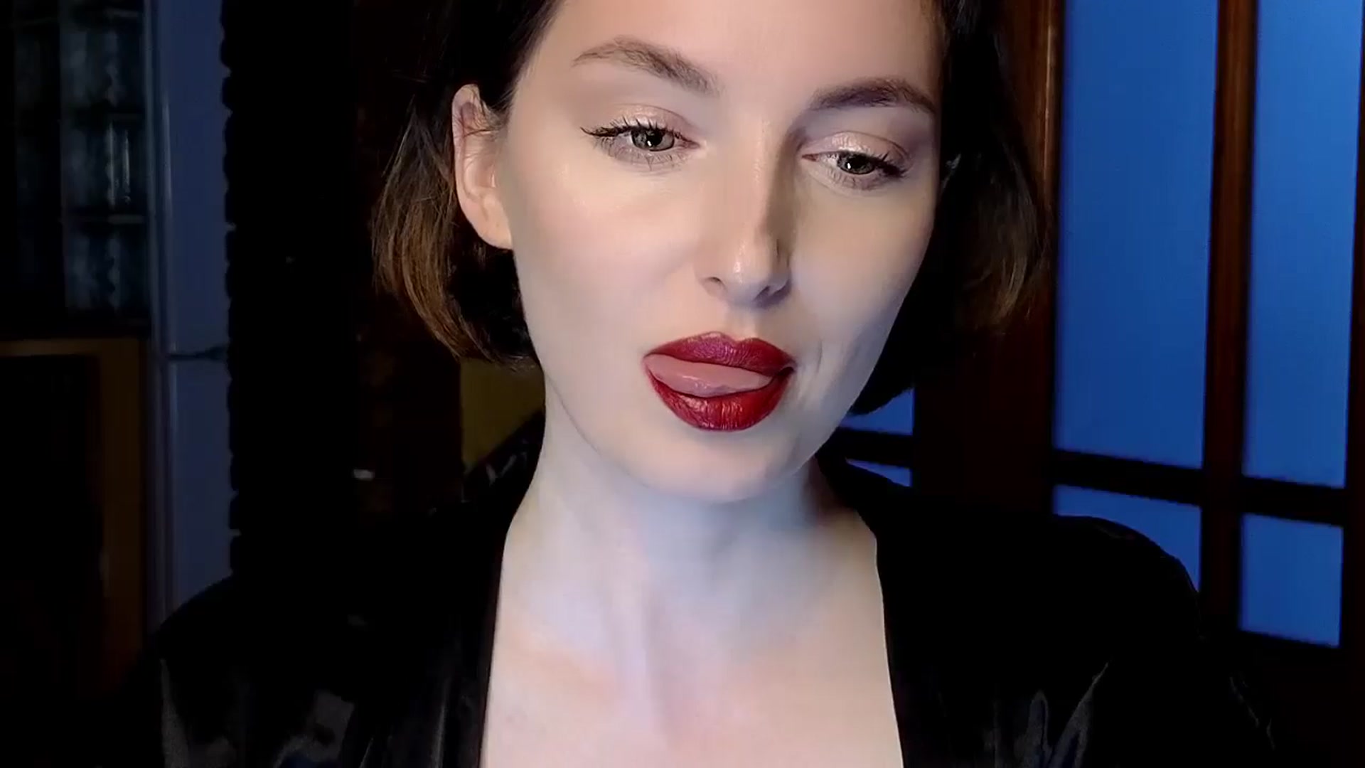 Gallery image thumbnail from Red_Lips_Girl's myfreecams stream on, 12/02/2024, 16:59 image 16 of 20