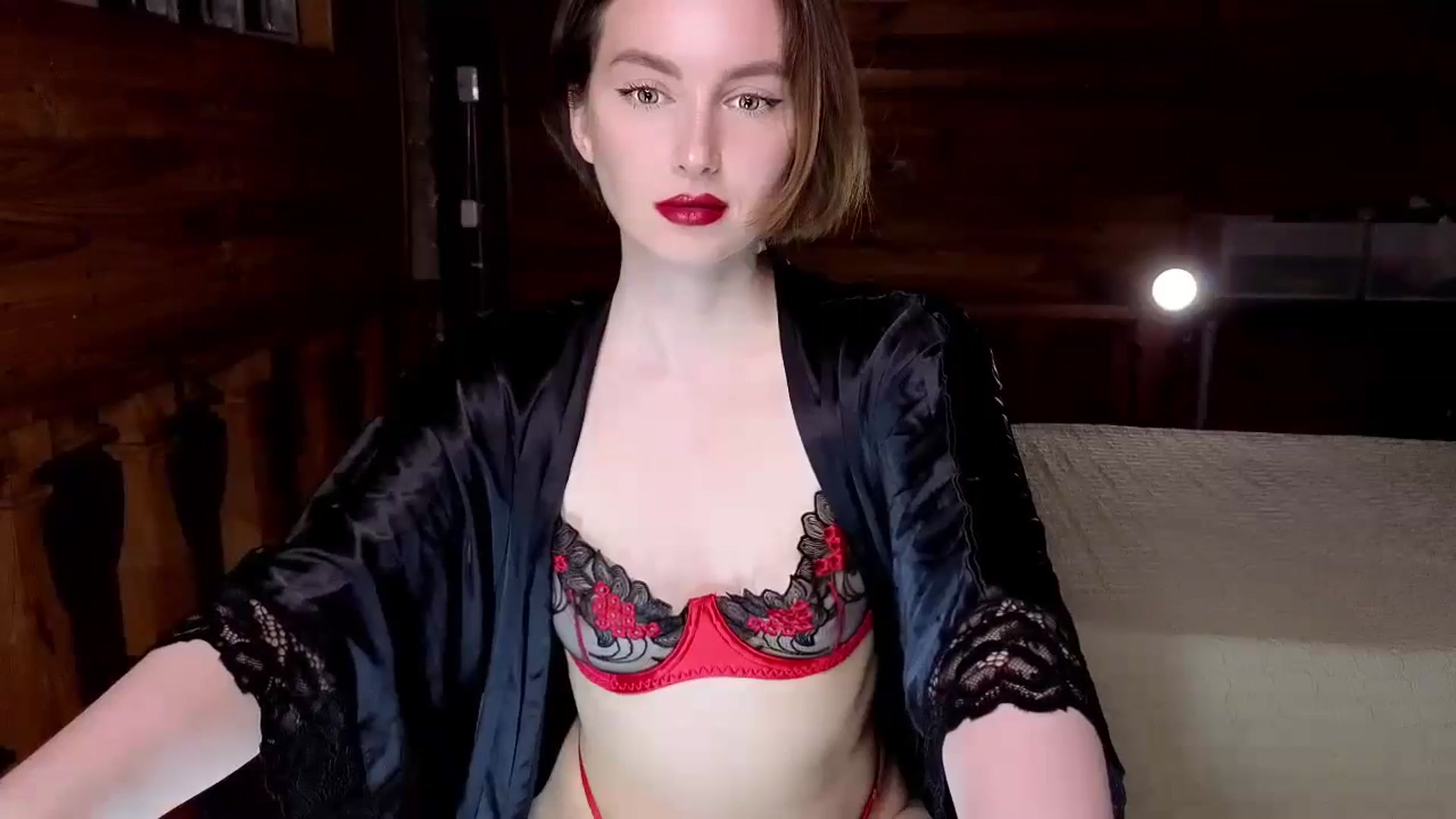 Gallery image thumbnail from Red_Lips_Girl's myfreecams stream on, 12/04/2024, 21:05 image 14 of 20