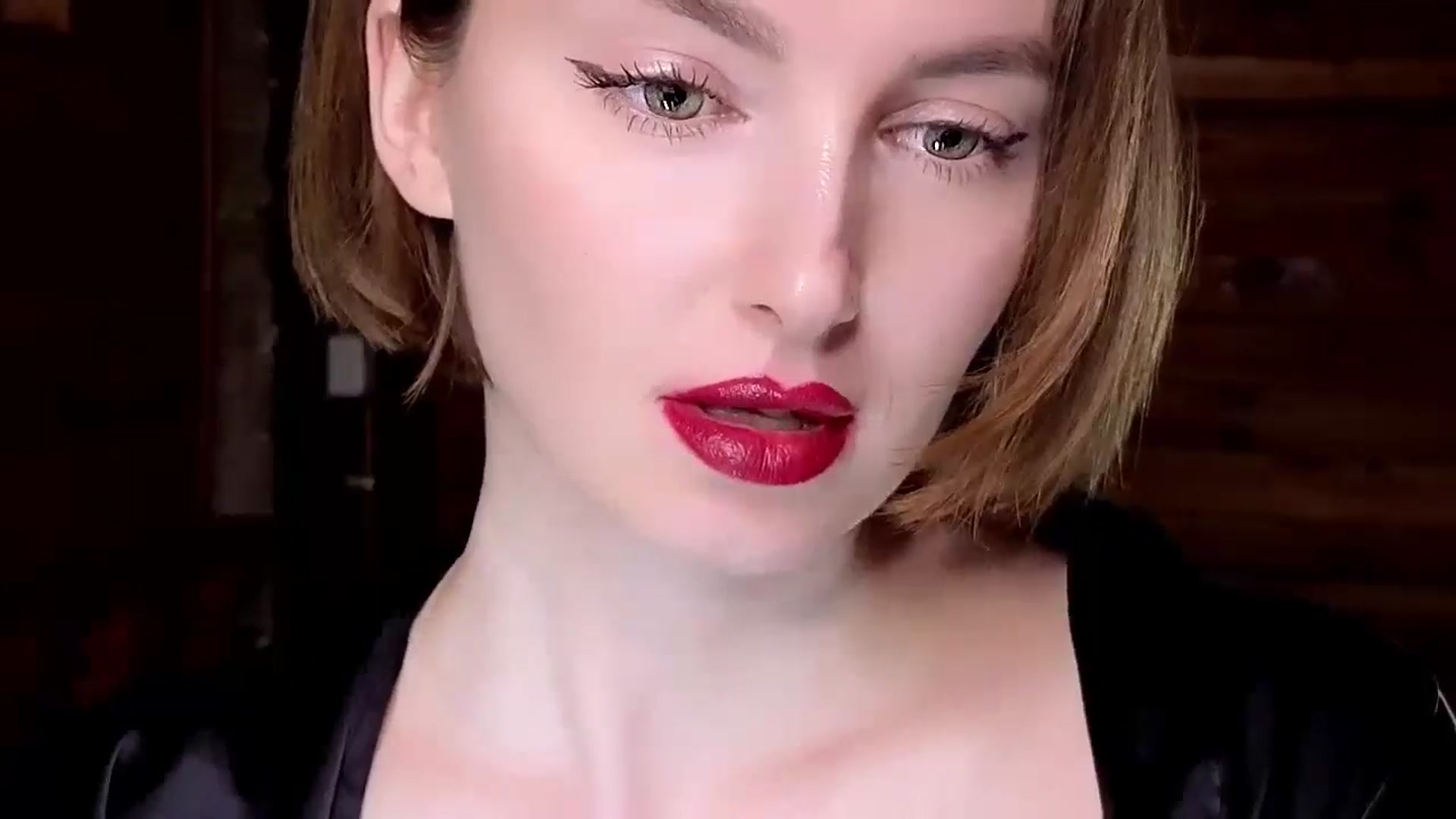 Gallery image thumbnail from Red_Lips_Girl's myfreecams stream on, 12/04/2024, 21:05 image 20 of 20