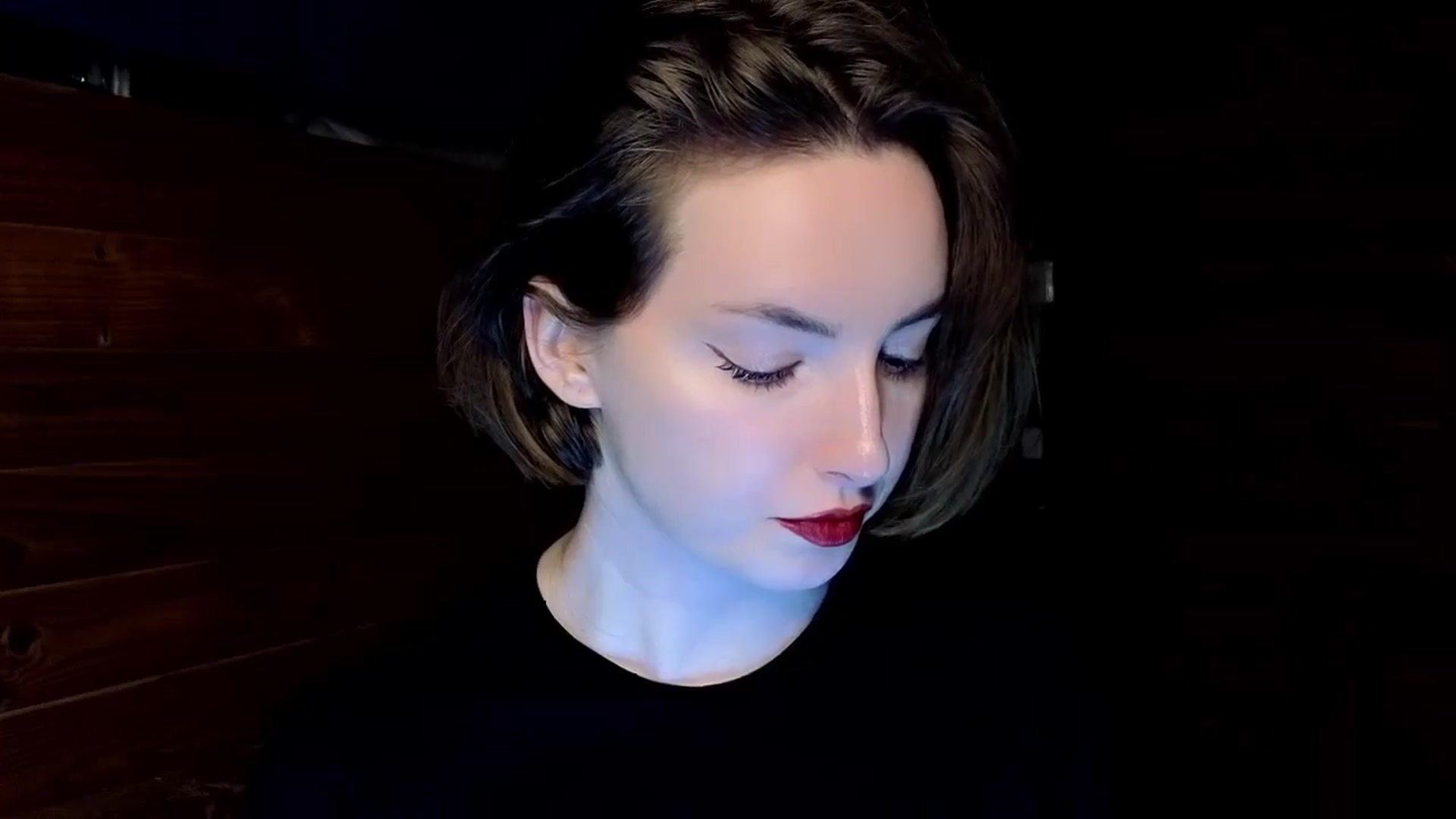 Gallery image thumbnail from Red_Lips_Girl's myfreecams stream on, 12/16/2024, 20:53 image 9 of 20