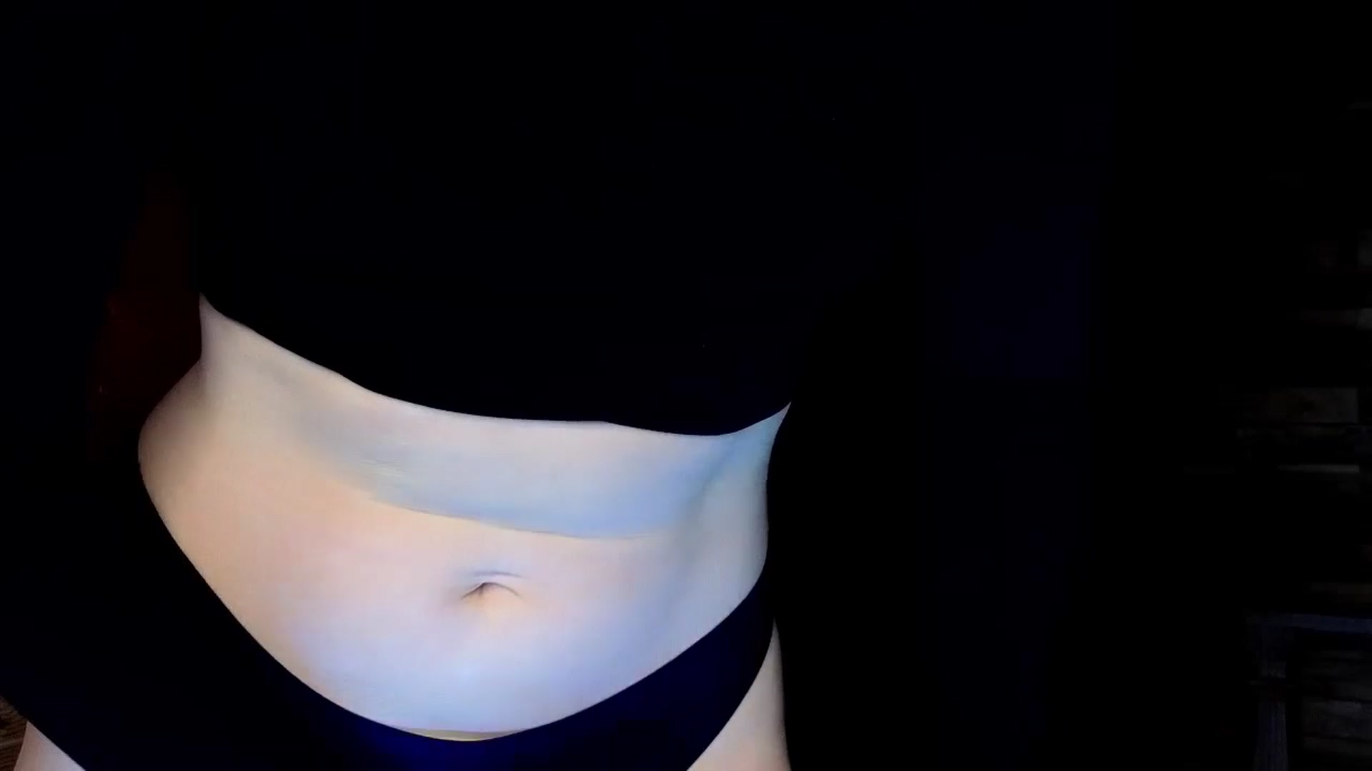 Gallery image thumbnail from Red_Lips_Girl's myfreecams stream on, 12/16/2024, 20:53 image 10 of 20