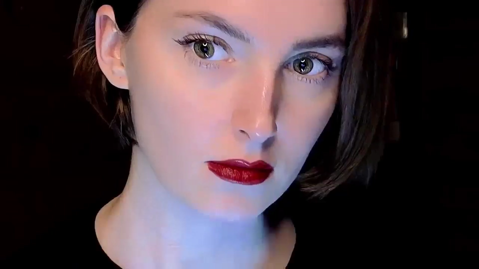 Gallery image thumbnail from Red_Lips_Girl's myfreecams stream on, 12/16/2024, 22:09 image 20 of 20