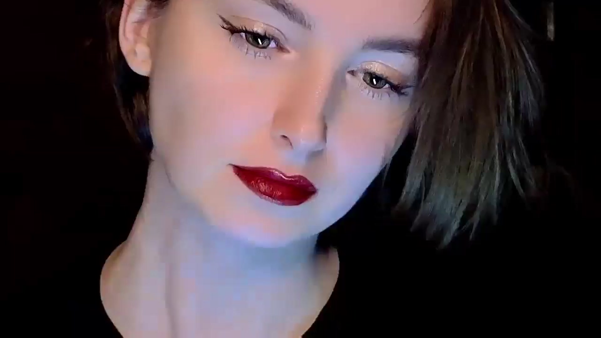 Gallery image thumbnail from Red_Lips_Girl's myfreecams stream on, 12/16/2024, 22:09 image 7 of 20