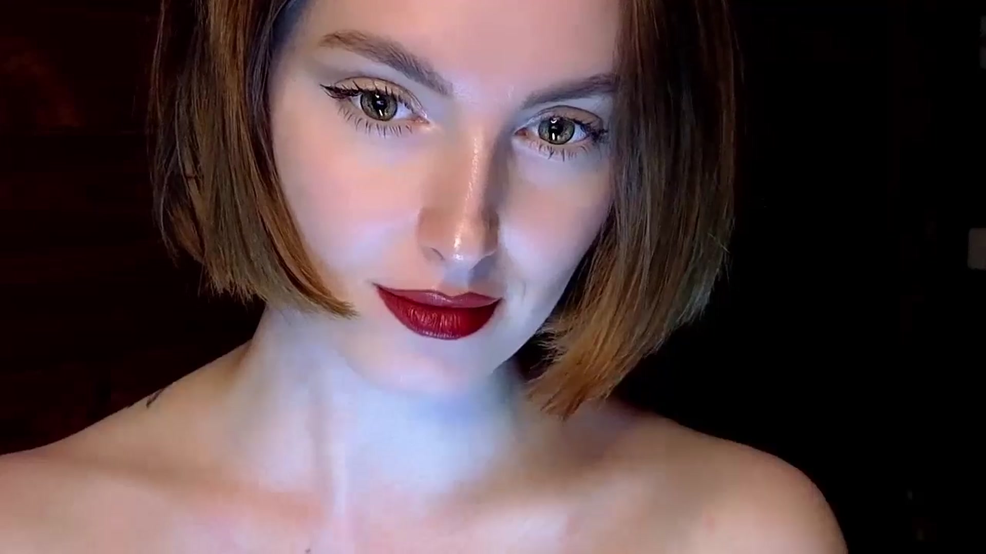 Gallery image thumbnail from Red_Lips_Girl's myfreecams stream on, 12/19/2024, 20:49 image 19 of 20