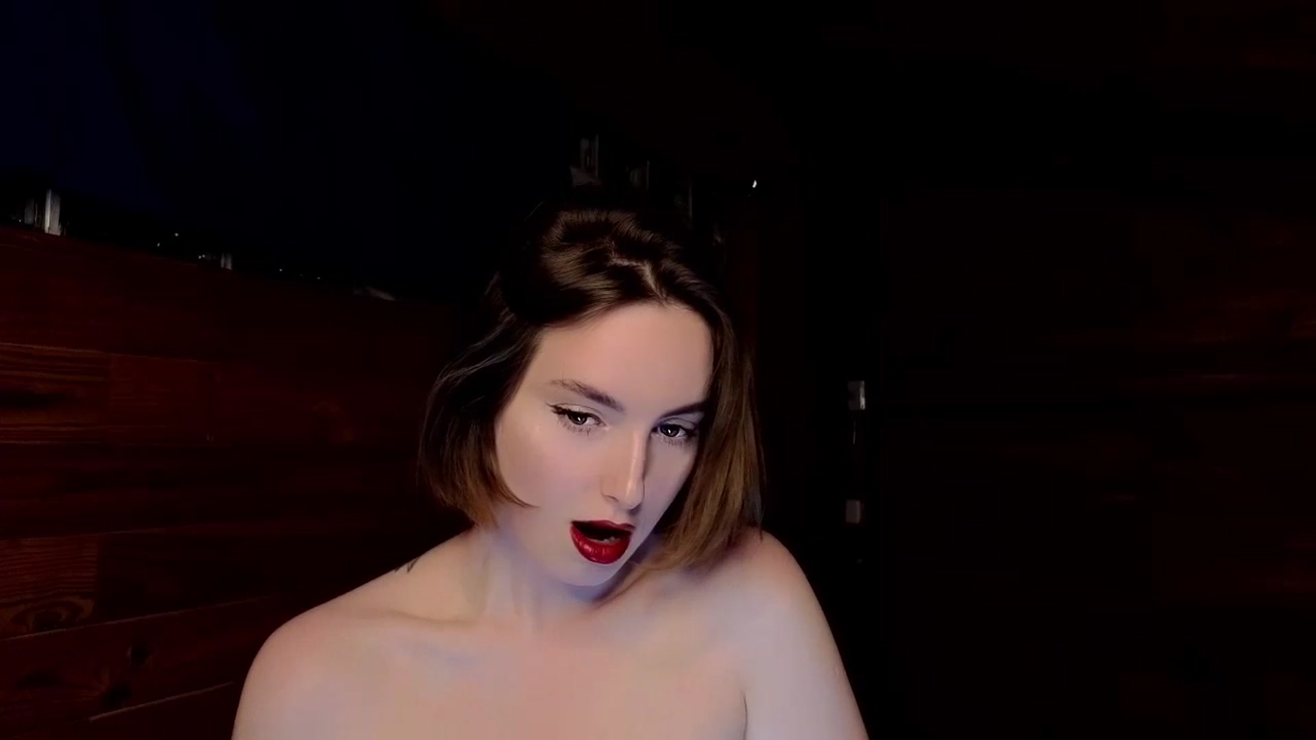 Gallery image thumbnail from Red_Lips_Girl's myfreecams stream on, 12/24/2024, 23:20 image 6 of 20