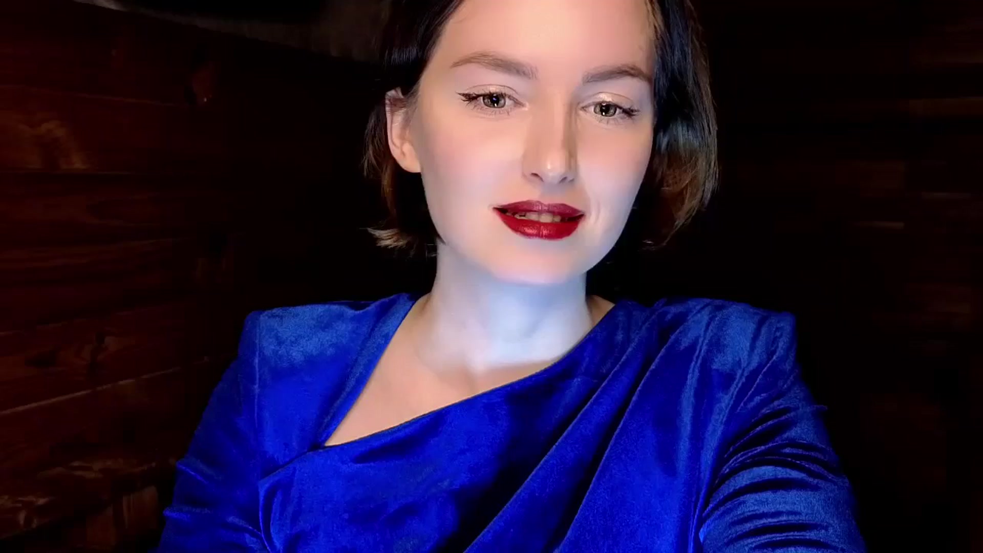 Gallery image thumbnail from Red_Lips_Girl's myfreecams stream on, 12/28/2024, 22:25 image 1 of 20