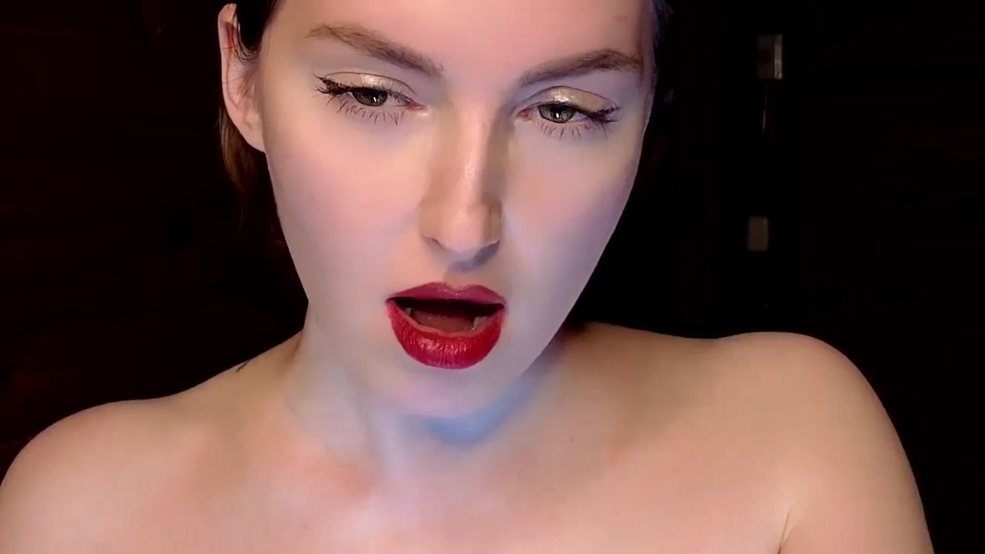 Gallery image thumbnail from Red_Lips_Girl's myfreecams stream on, 12/29/2024, 24:02 image 20 of 20