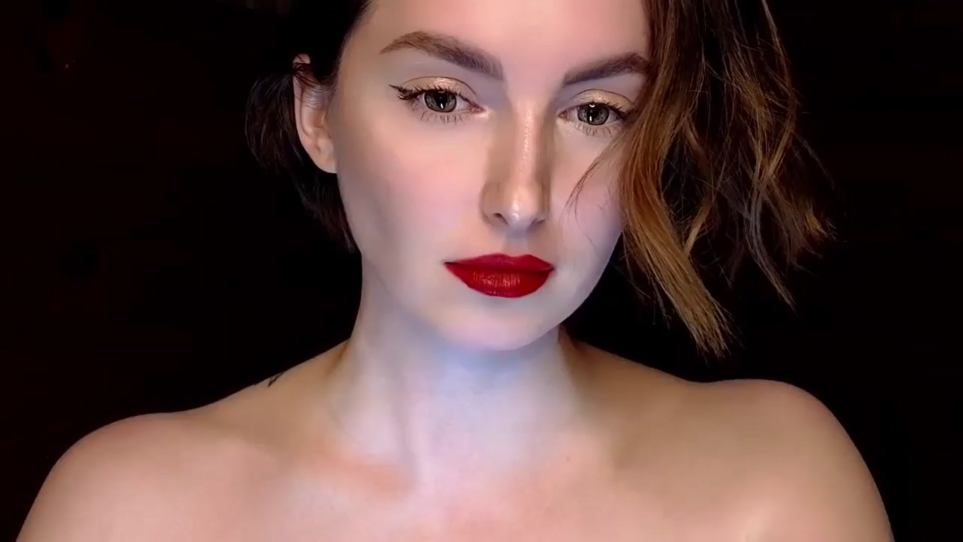 Gallery image thumbnail from Red_Lips_Girl's myfreecams stream on, 01/07/2025, 18:20 image 20 of 20