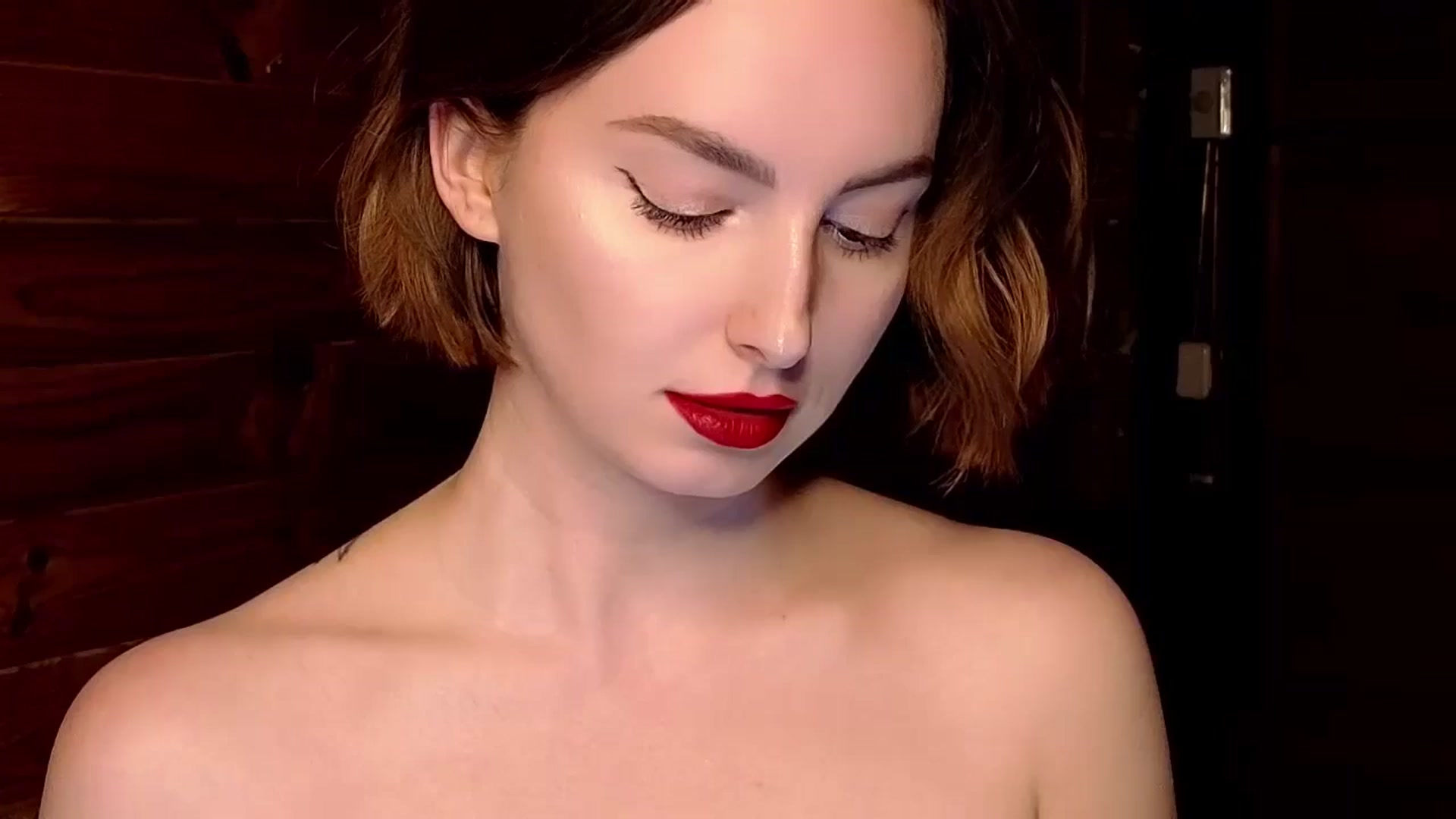Gallery image thumbnail from Red_Lips_Girl's myfreecams stream on, 01/07/2025, 20:36 image 4 of 20