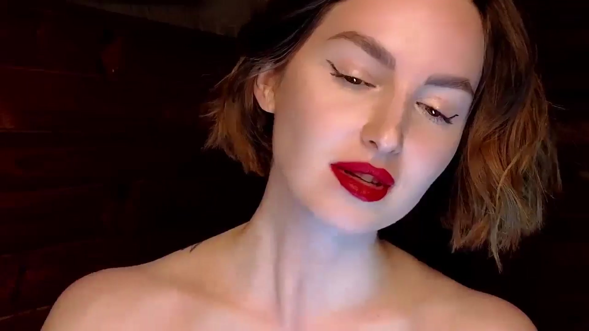 Gallery image thumbnail from Red_Lips_Girl's myfreecams stream on, 01/07/2025, 20:36 image 20 of 20