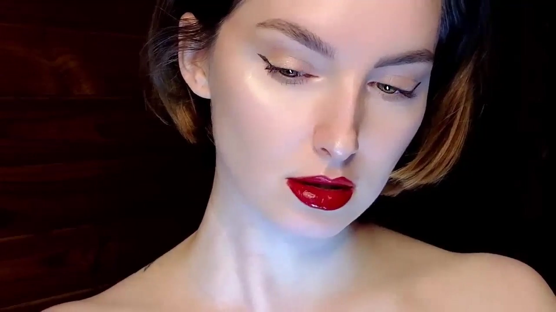 Gallery image thumbnail from Red_Lips_Girl's myfreecams stream on, 01/13/2025, 19:55 image 19 of 20