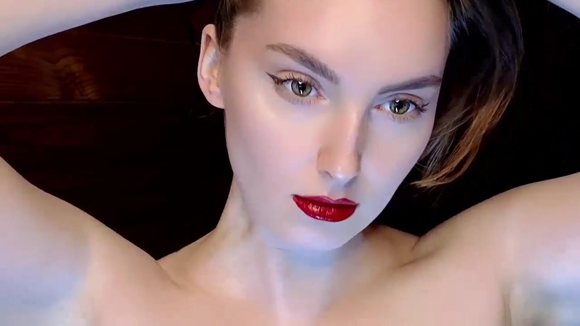Gallery image thumbnail from Red_Lips_Girl's myfreecams stream on, 01/13/2025, 19:55 image 20 of 20