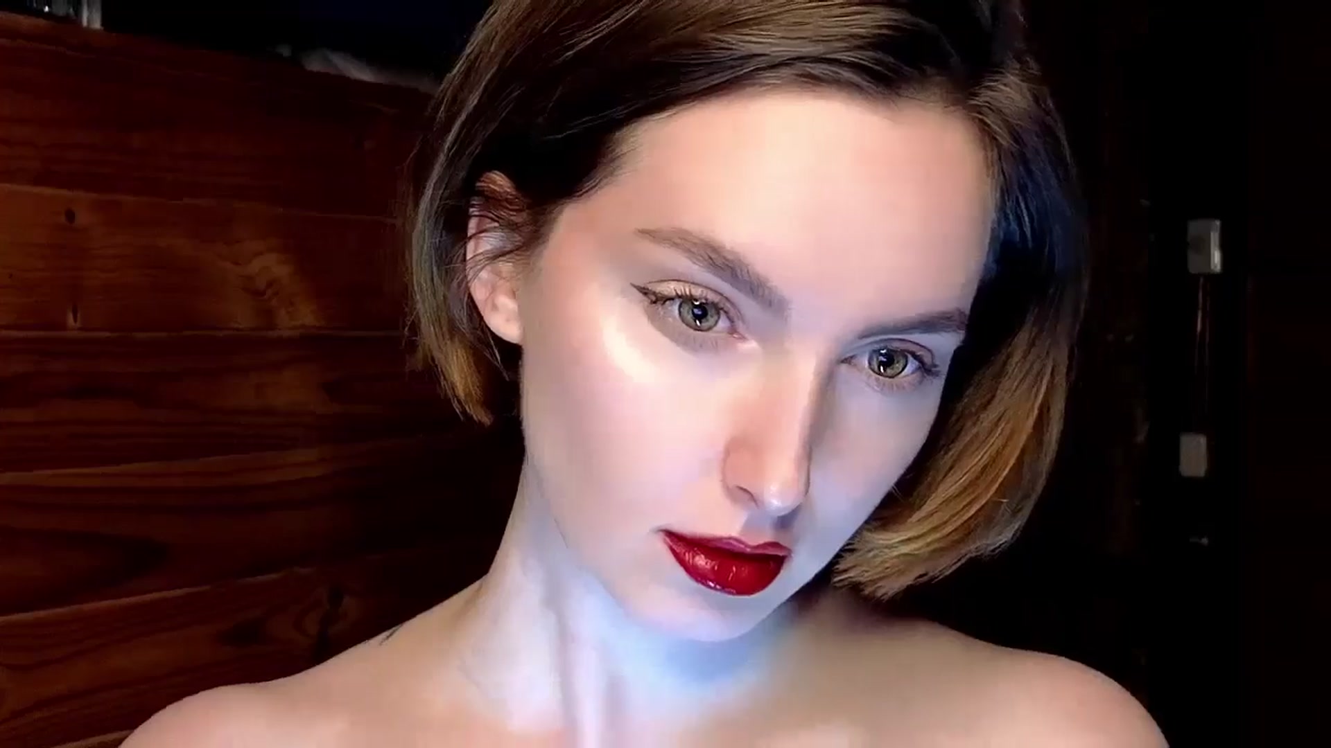Gallery image thumbnail from Red_Lips_Girl's myfreecams stream on, 01/13/2025, 19:55 image 11 of 20