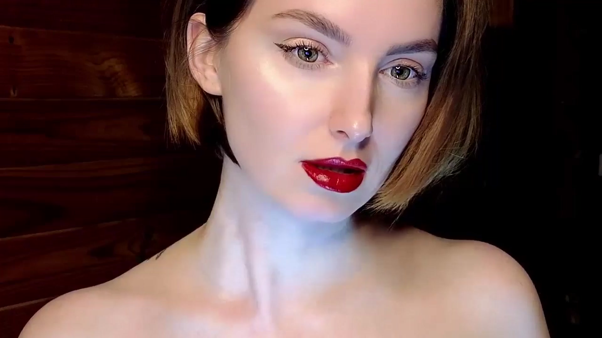 Gallery image thumbnail from Red_Lips_Girl's myfreecams stream on, 01/13/2025, 20:31 image 5 of 20