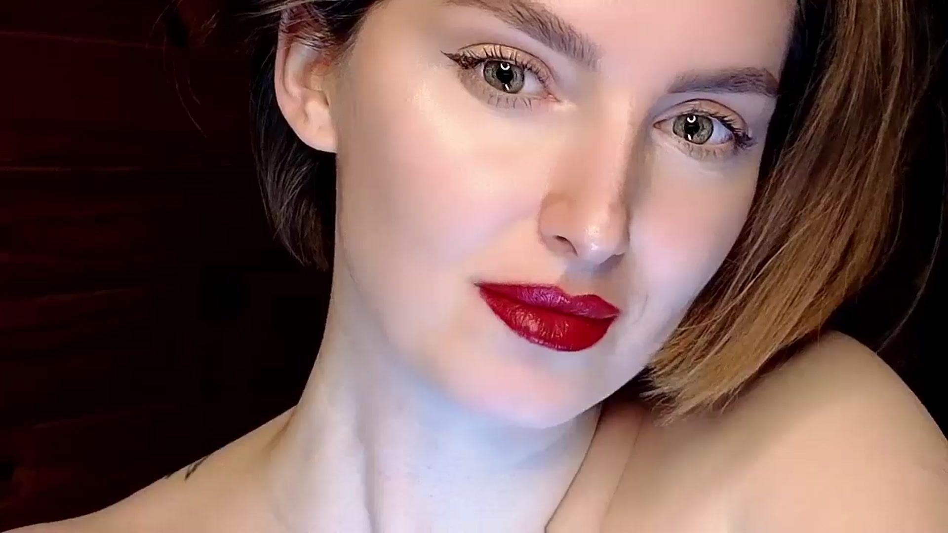 Gallery image thumbnail from Red_Lips_Girl's myfreecams stream on, 01/13/2025, 21:57 image 20 of 20