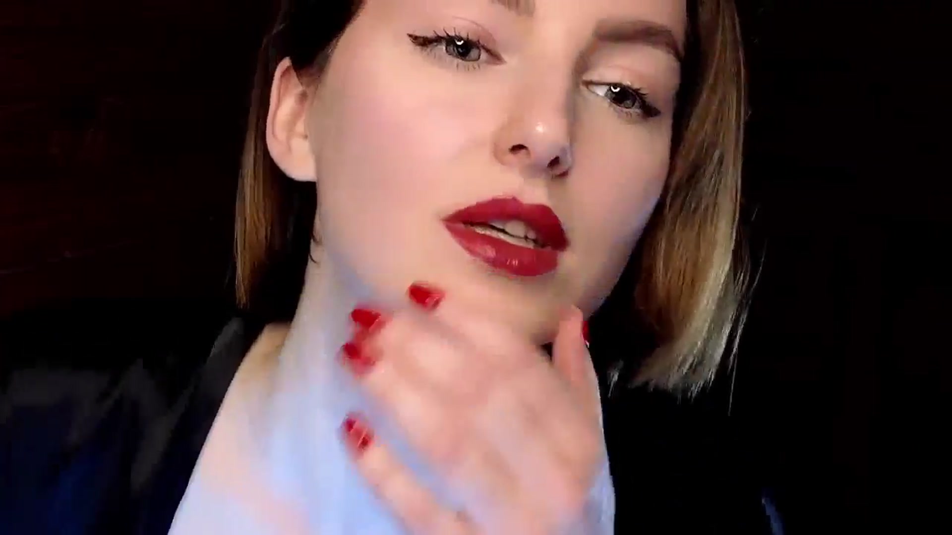 Gallery image thumbnail from Red_Lips_Girl's myfreecams stream on, 01/16/2025, 19:59 image 6 of 20