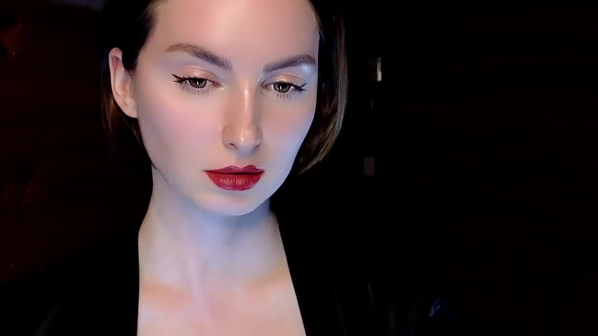 Gallery image thumbnail from Red_Lips_Girl's myfreecams stream on, 01/16/2025, 22:25 image 15 of 20