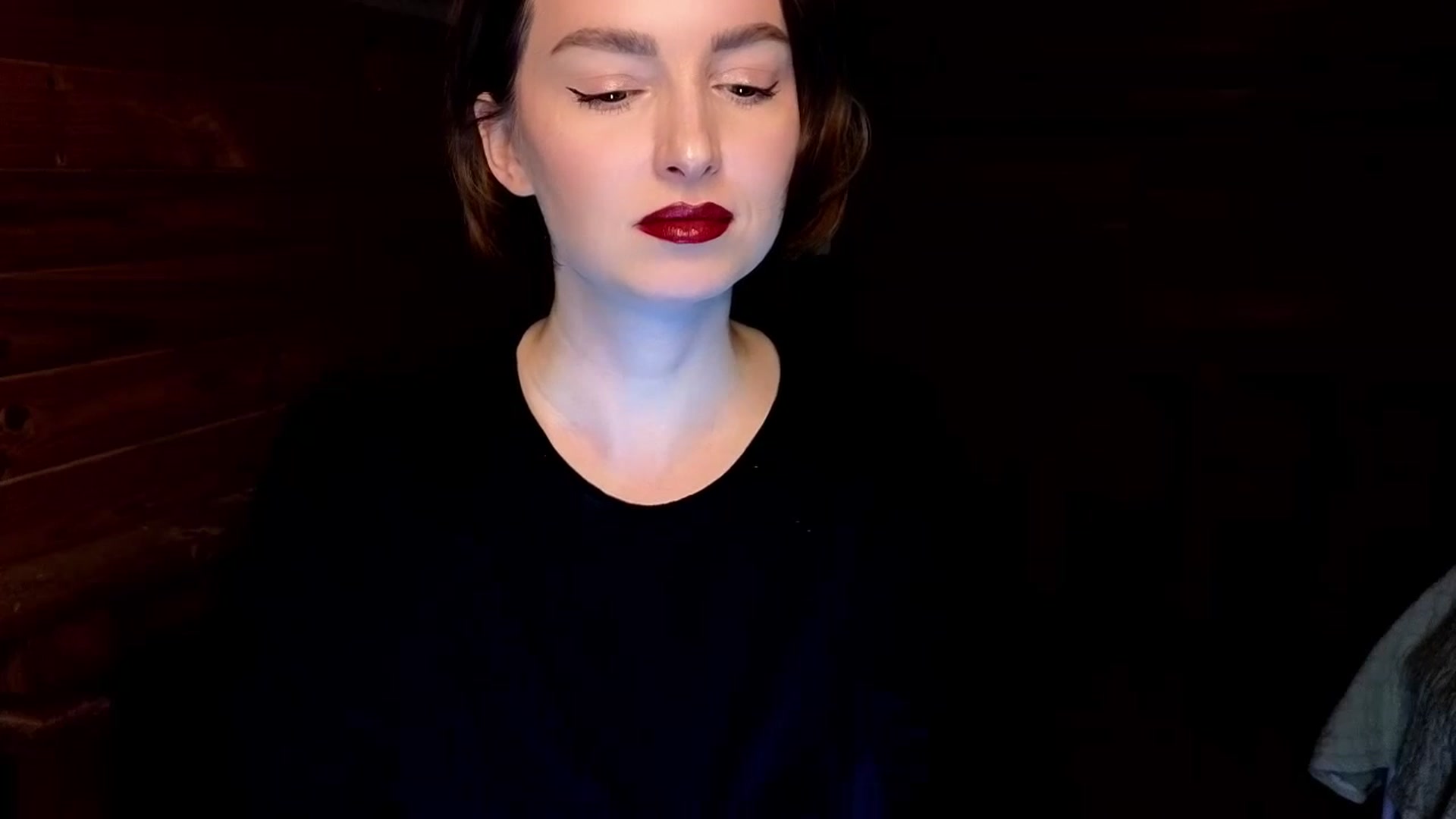 Gallery image thumbnail from Red_Lips_Girl's myfreecams stream on, 01/18/2025, 21:29 image 11 of 20