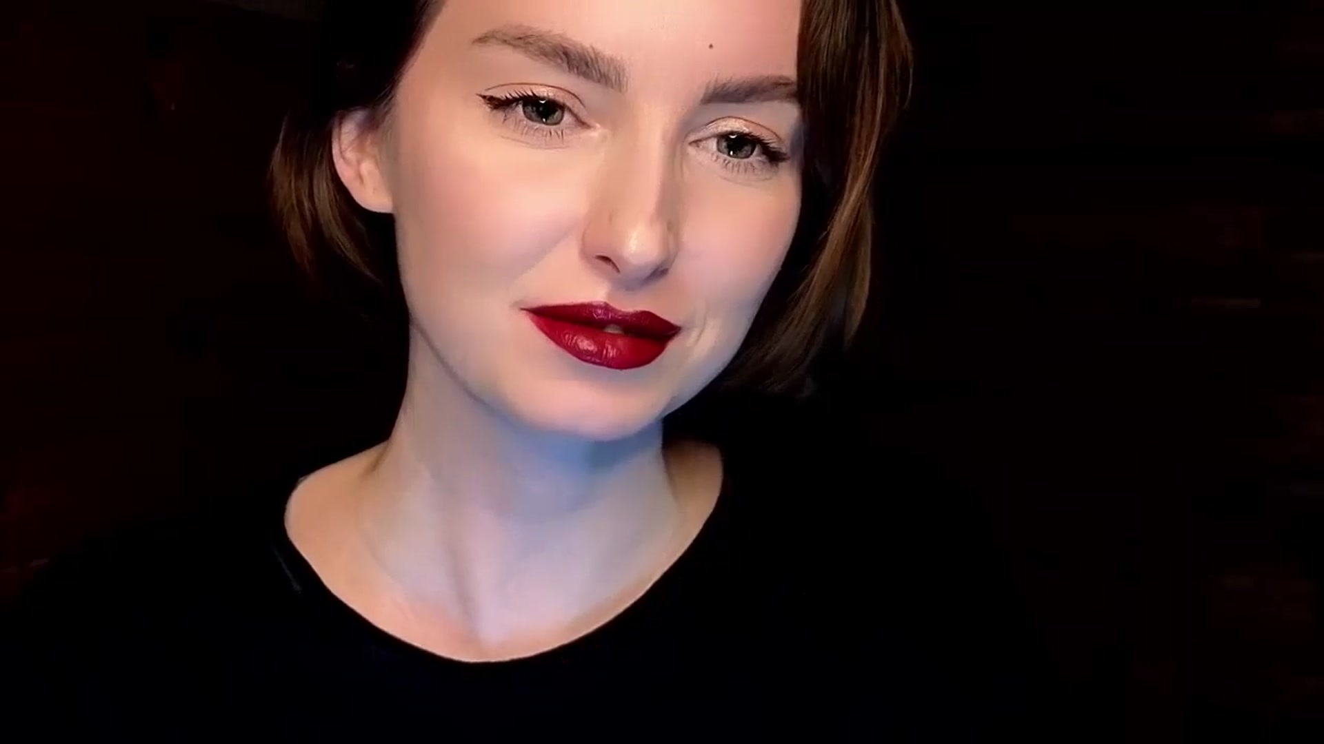 Gallery image thumbnail from Red_Lips_Girl's myfreecams stream on, 01/18/2025, 23:35 image 19 of 20