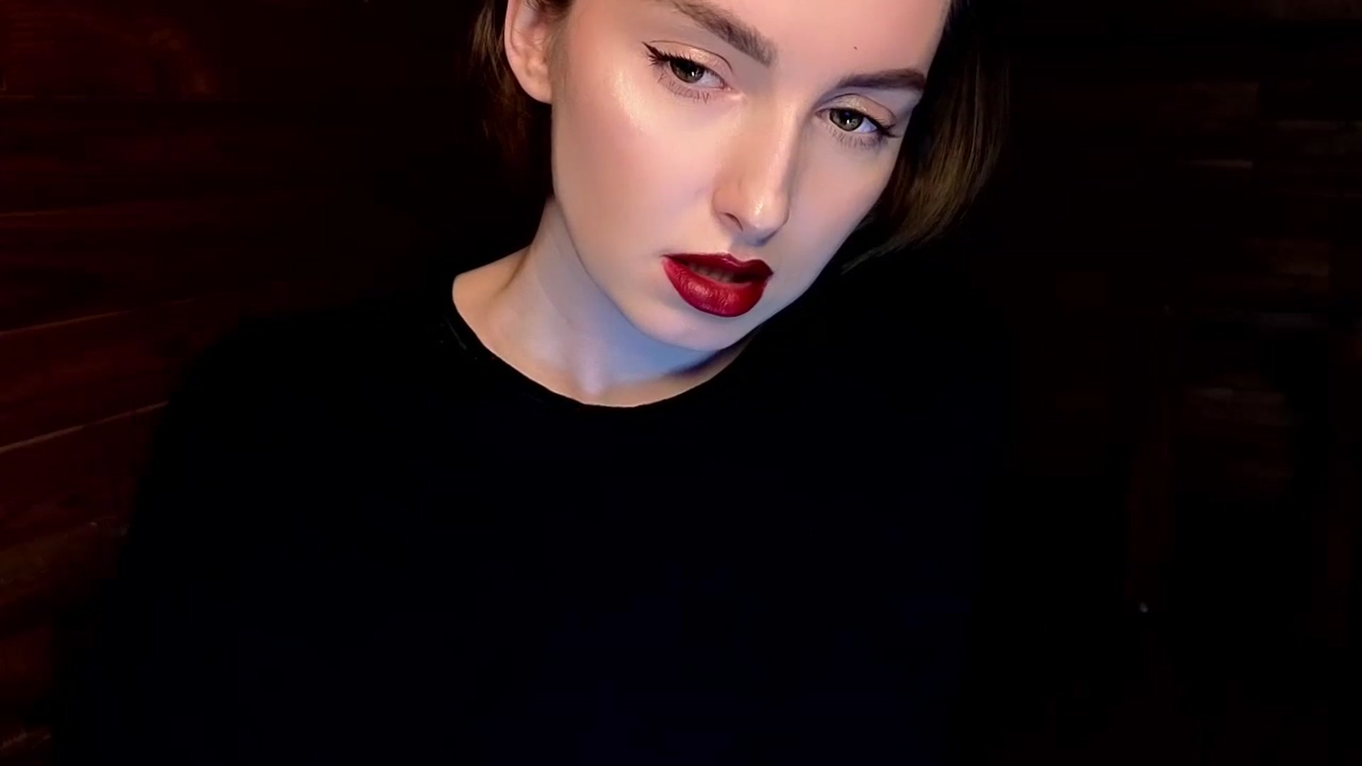 Gallery image thumbnail from Red_Lips_Girl's myfreecams stream on, 01/18/2025, 23:35 image 5 of 20
